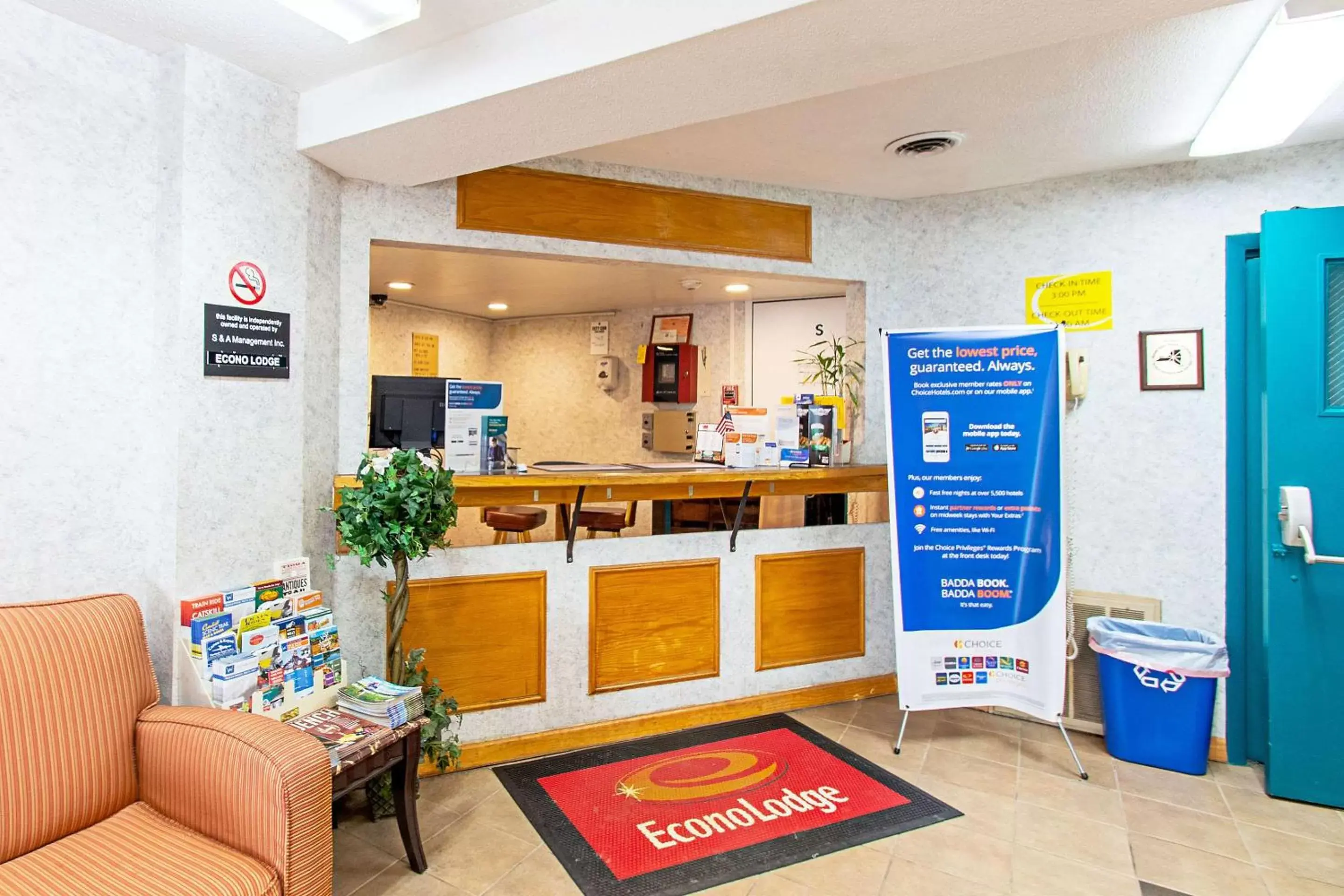 Lobby or reception, Lobby/Reception in Econo Lodge Utica Lobby or reception, Lobby/Reception in Econo Lodge Utica