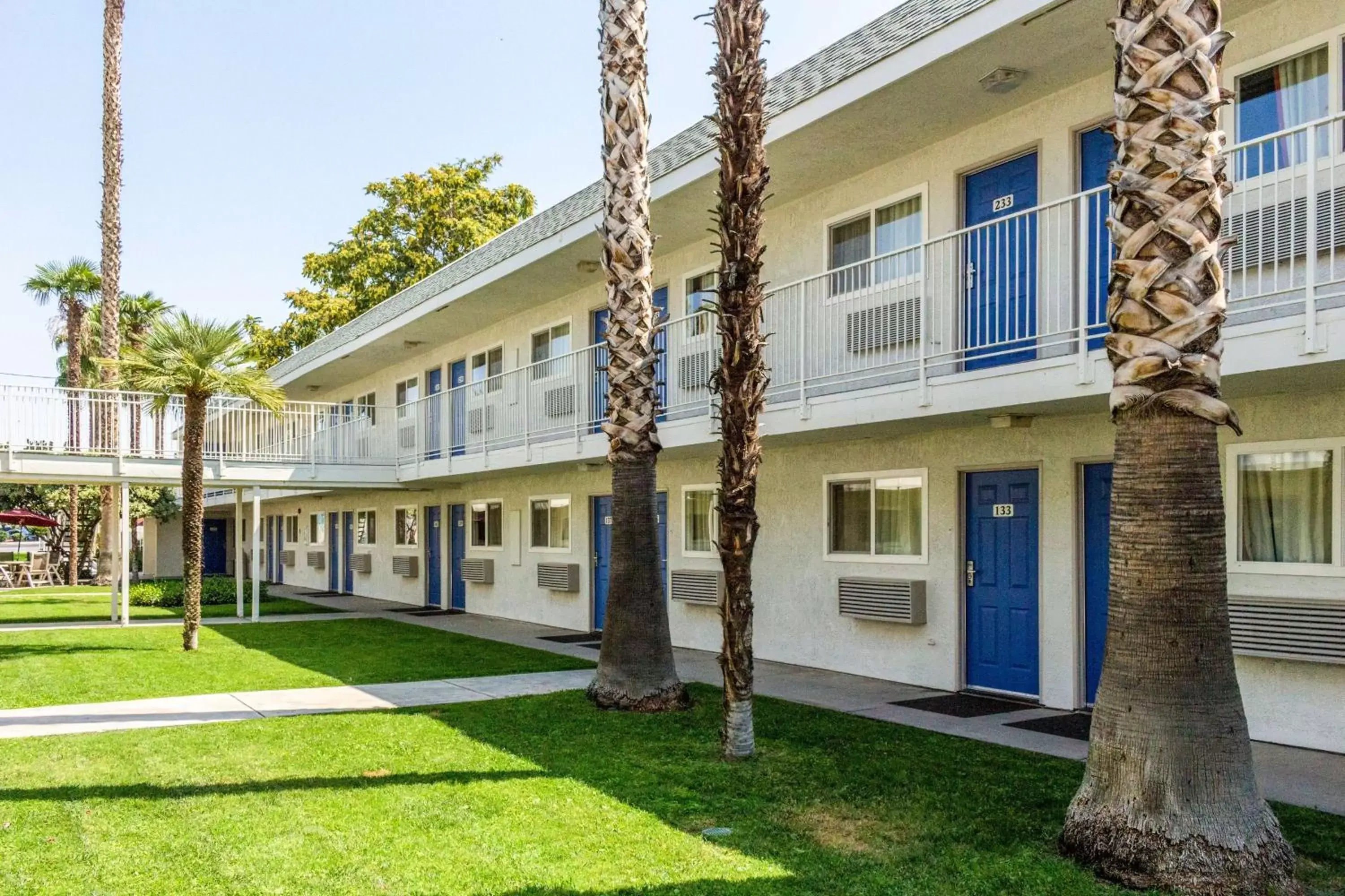 Property Building in Motel 6-Bakersfield, CA - East