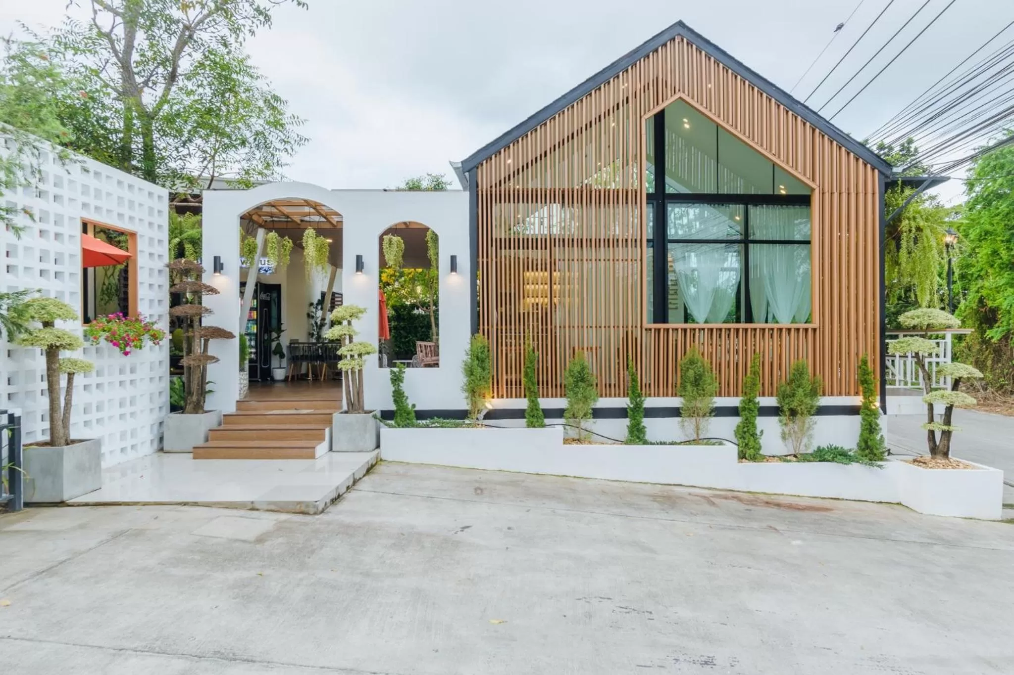 Restaurant/places to eat in UR The Private Huahin