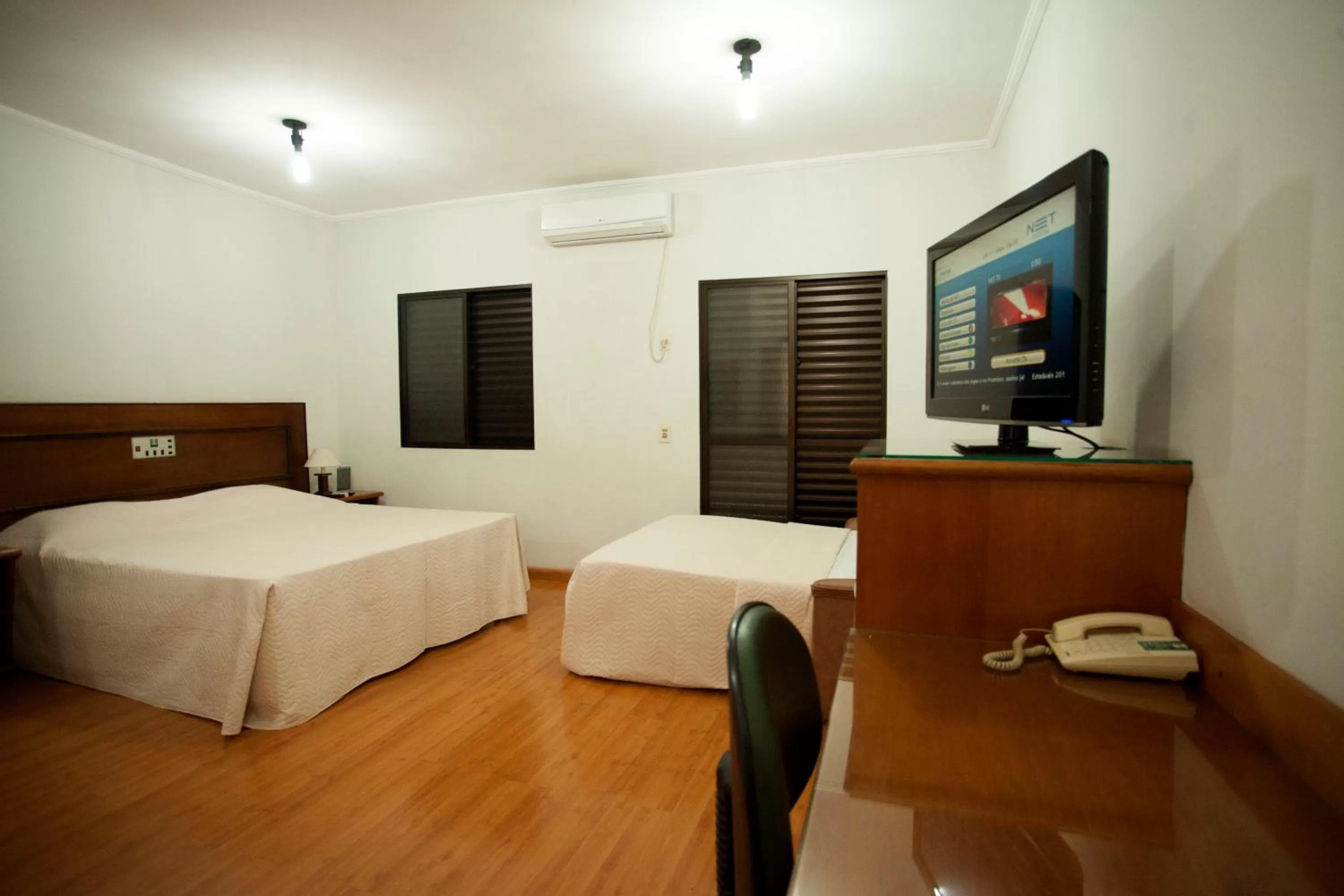 Photo of the whole room, Bed in Indaiá Hotel Residence