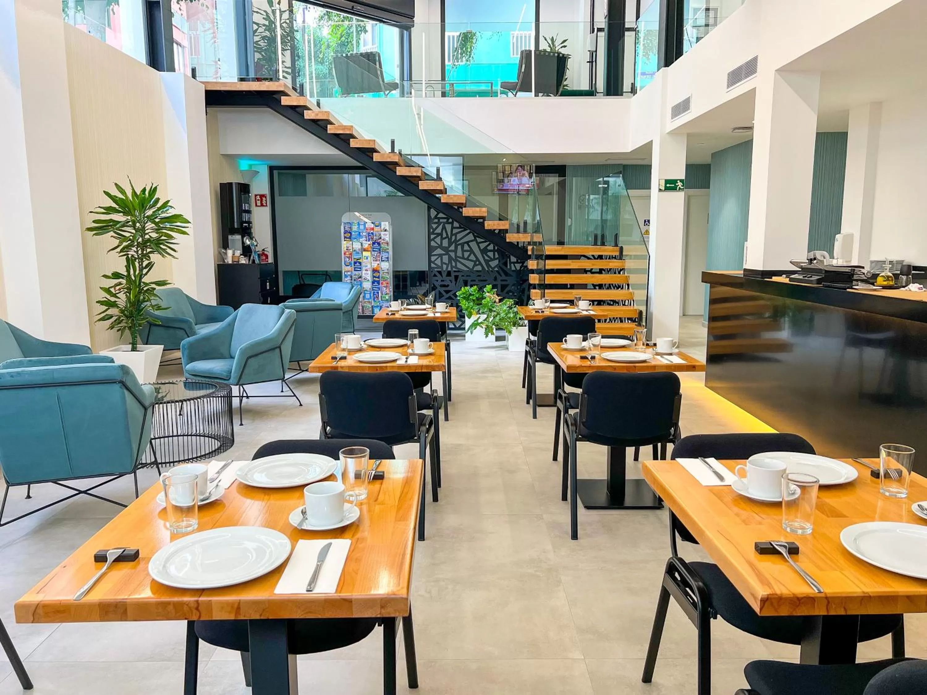 Dining area in Hotel MG Poniente