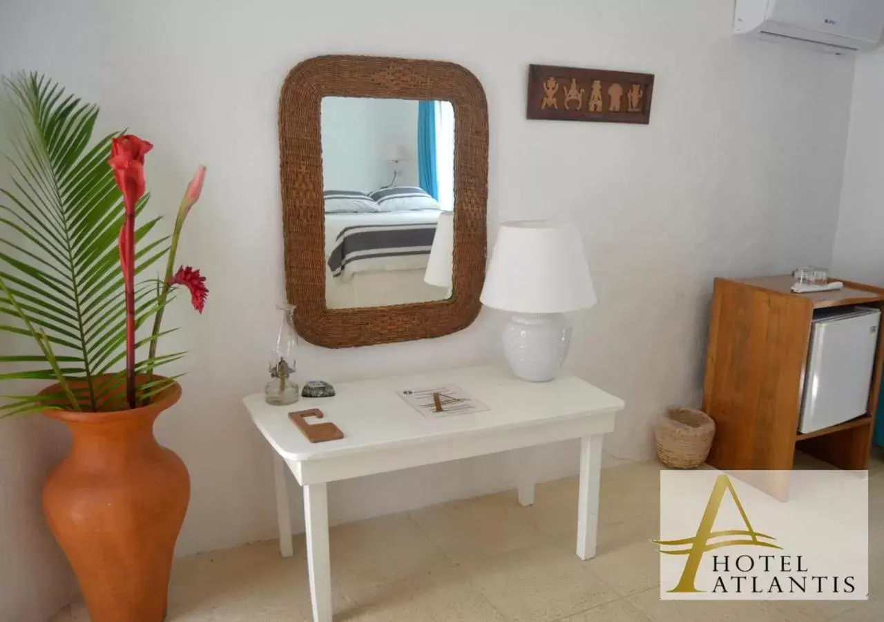 Bedroom, Bathroom in Atlantis Hotel