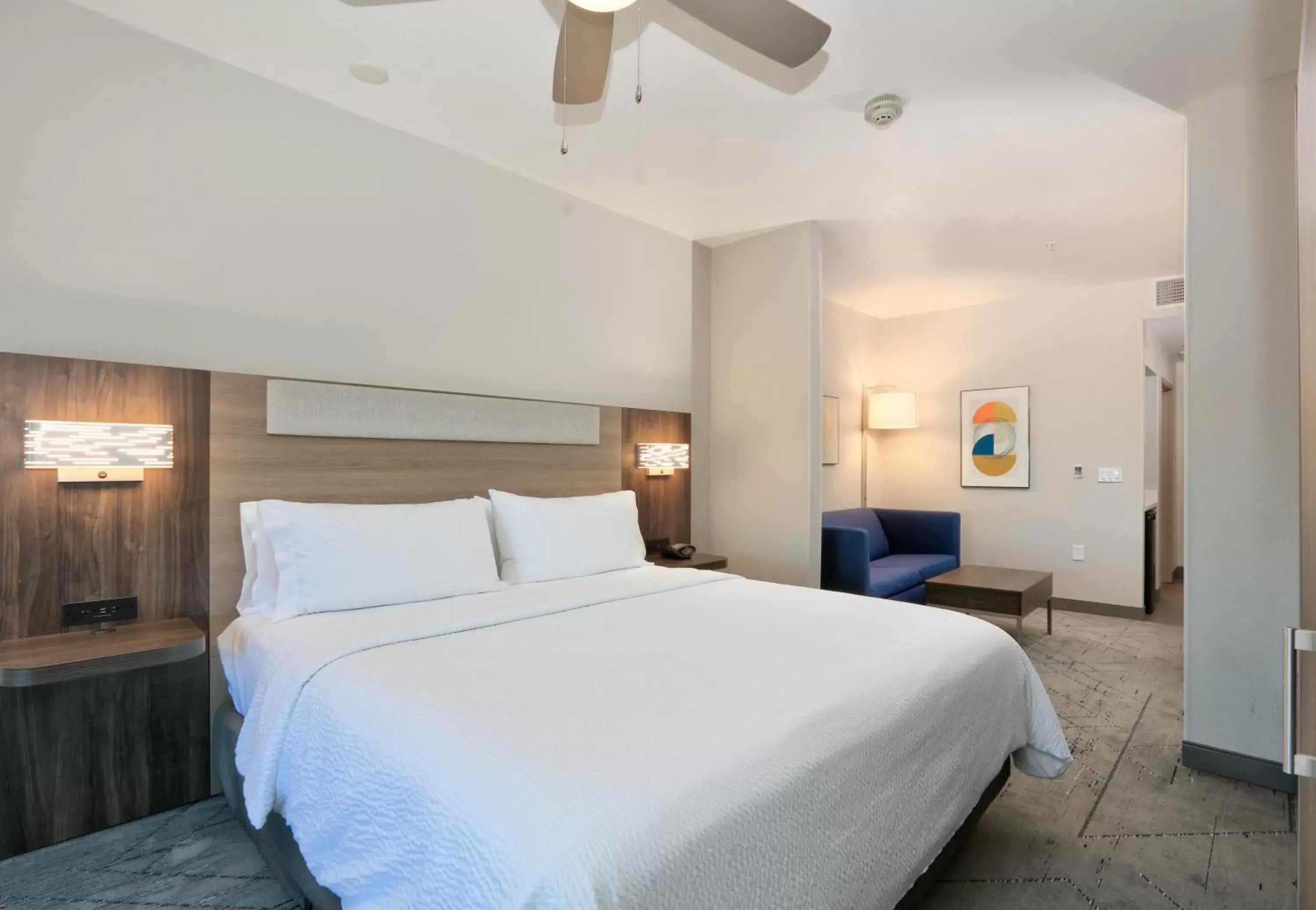 Bed in Holiday Inn Express & Suites North Dallas at Preston, an IHG Hotel