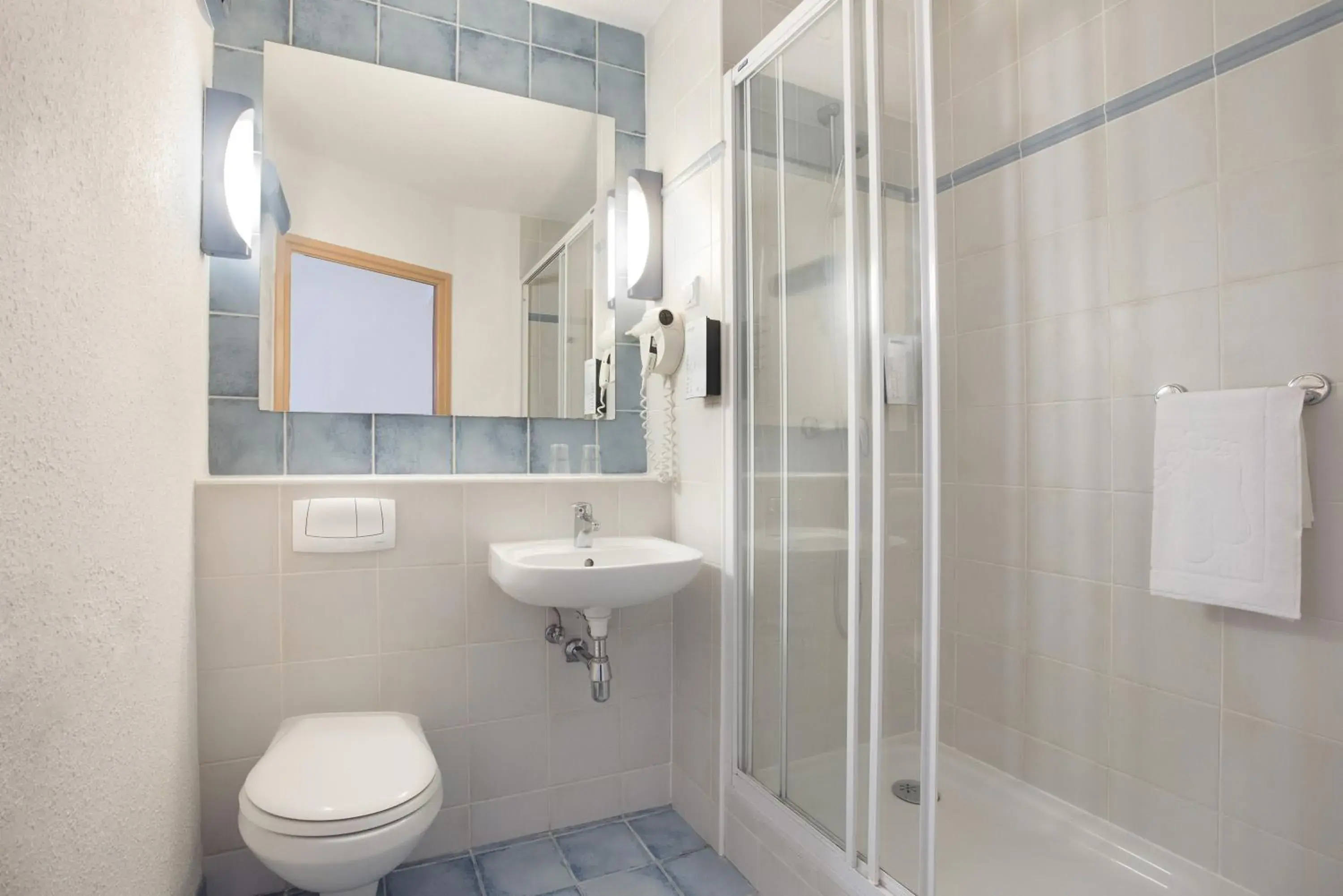Shower, Bathroom in Campanile Hotel Lublin