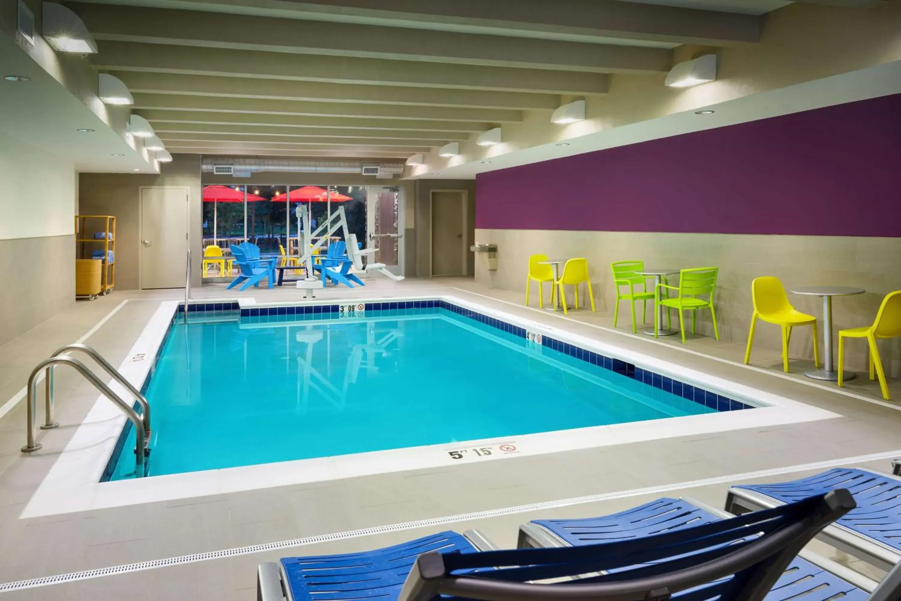 Pool view, Swimming Pool in Home2 Suites By Hilton Richmond Glenside