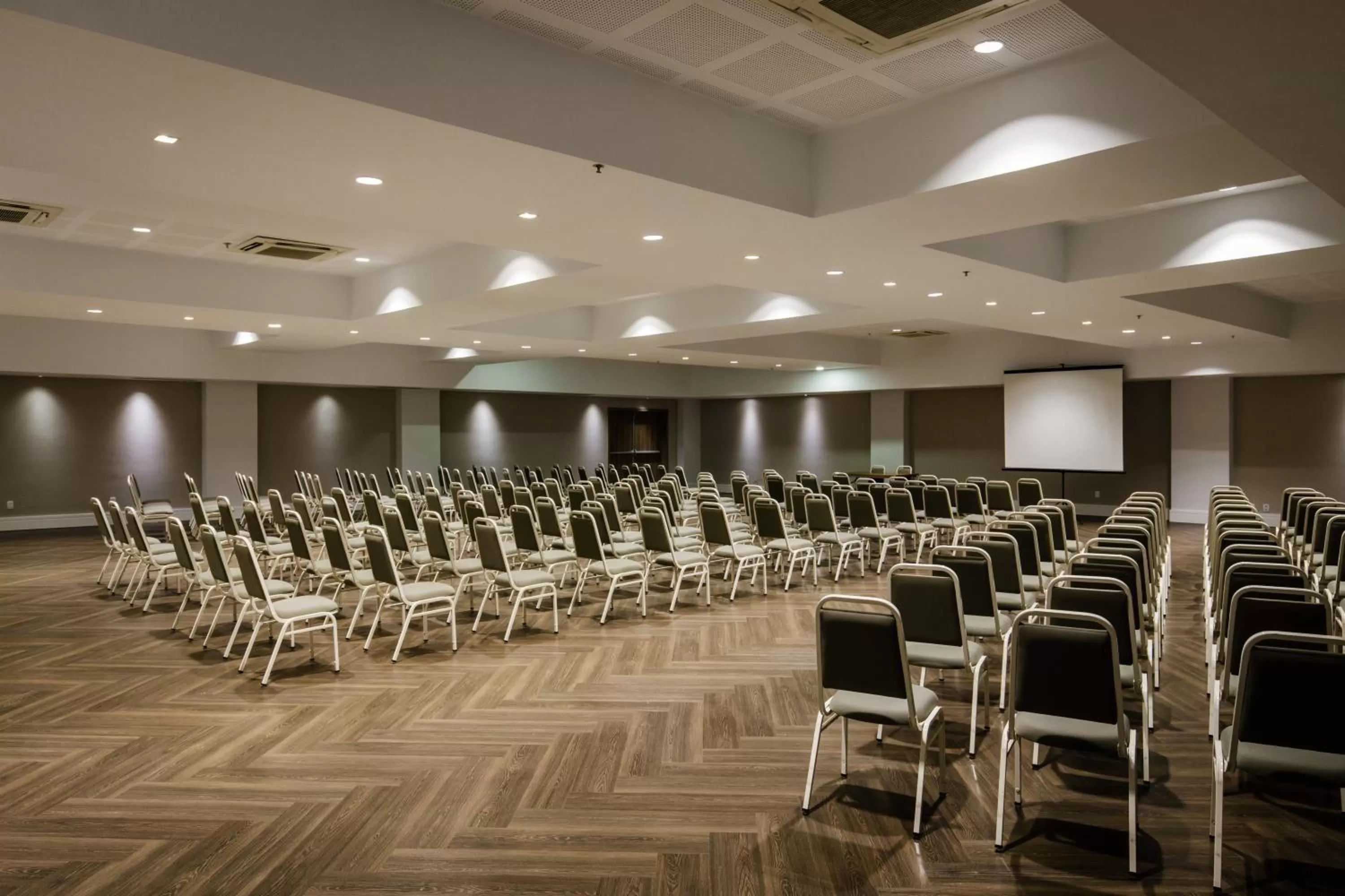 Meeting/conference room in Promenade Link Stay Barra da Tijuca