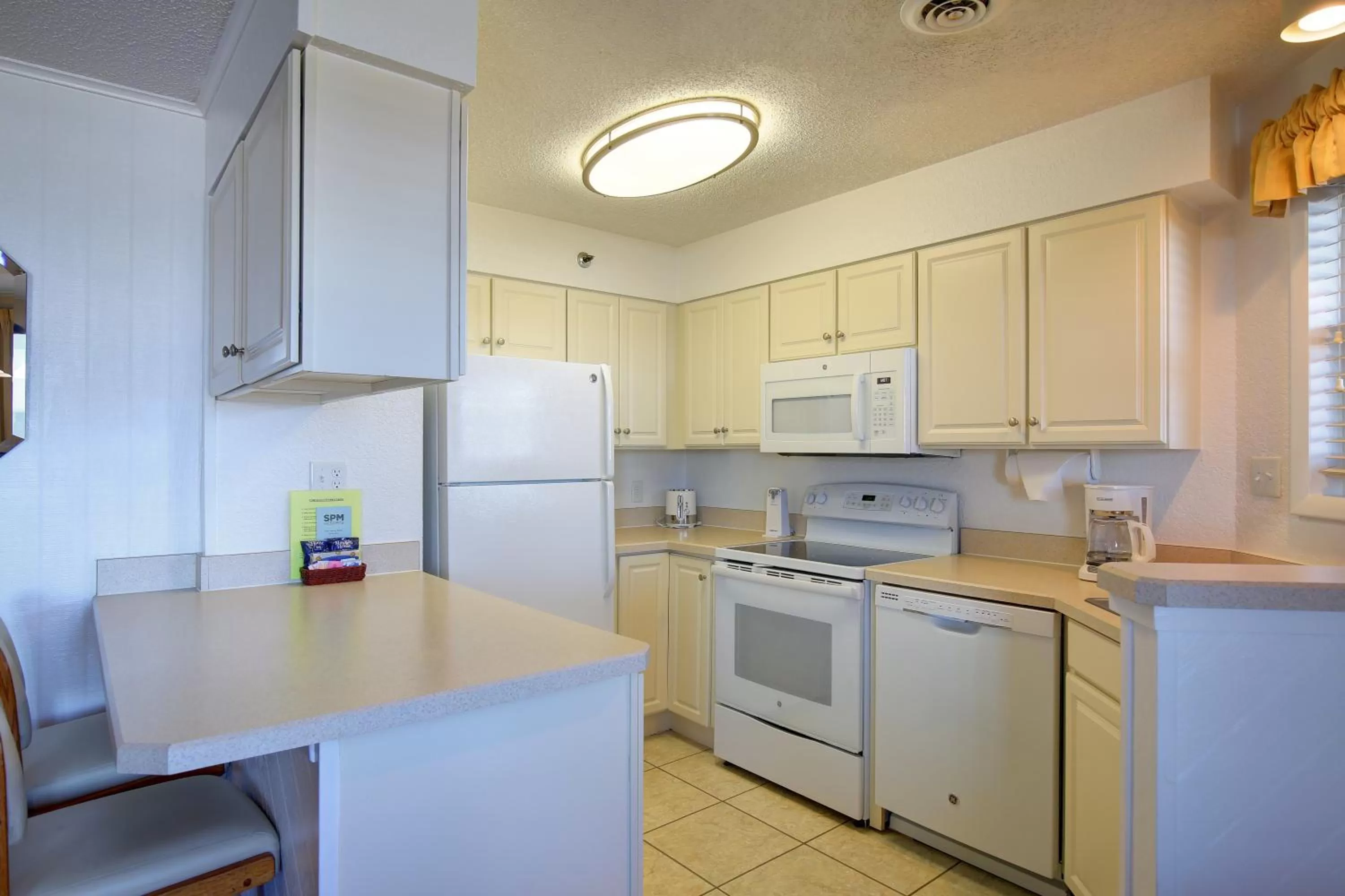 Kitchen or kitchenette in Outer Banks Beach Club