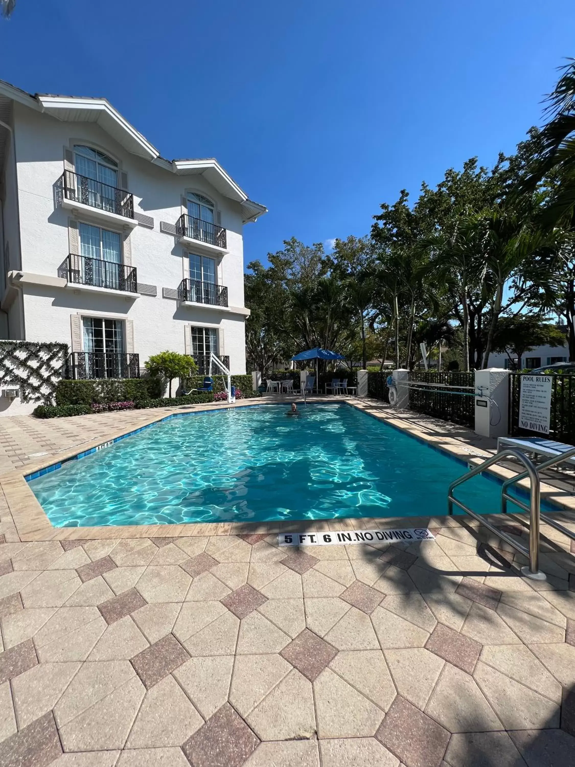 Property building in The Capri Inn Property building in The Capri Inn