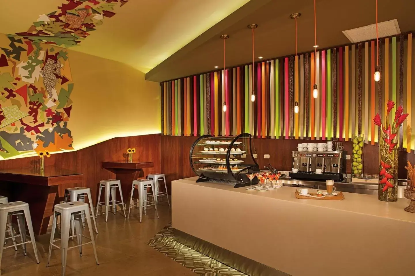 Coffee/tea facilities, Restaurant/Places to Eat in Secrets Royal Beach Punta Cana - Adults Only