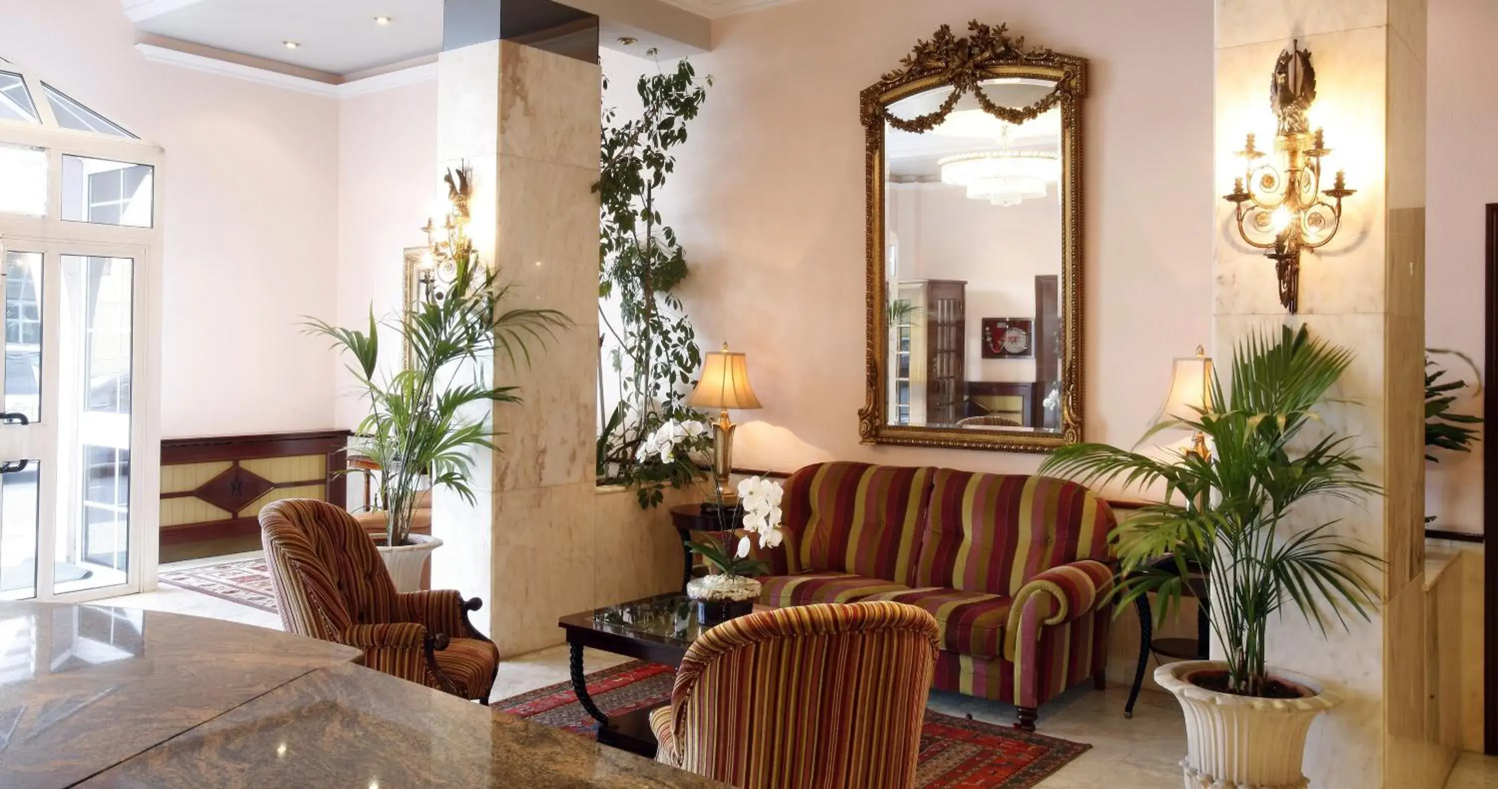 Lobby or reception in Hotel Alcomar