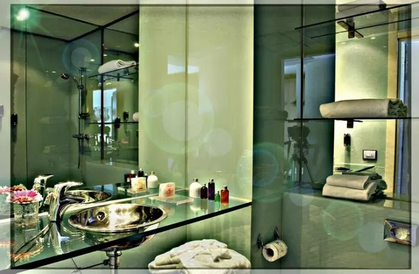 Bathroom in Executive Hotel