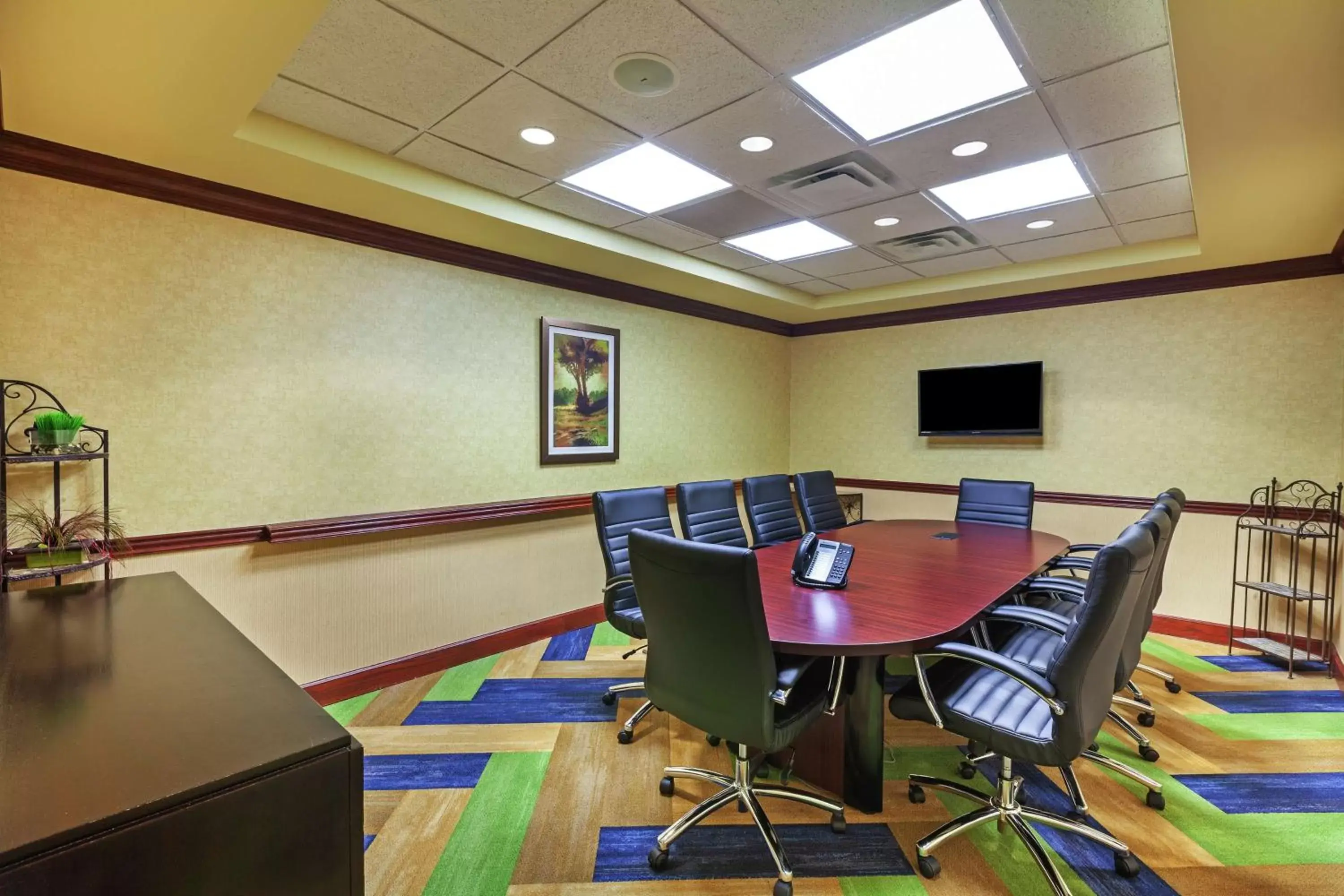 Meeting/conference room in Hampton Inn & Suites Owasso