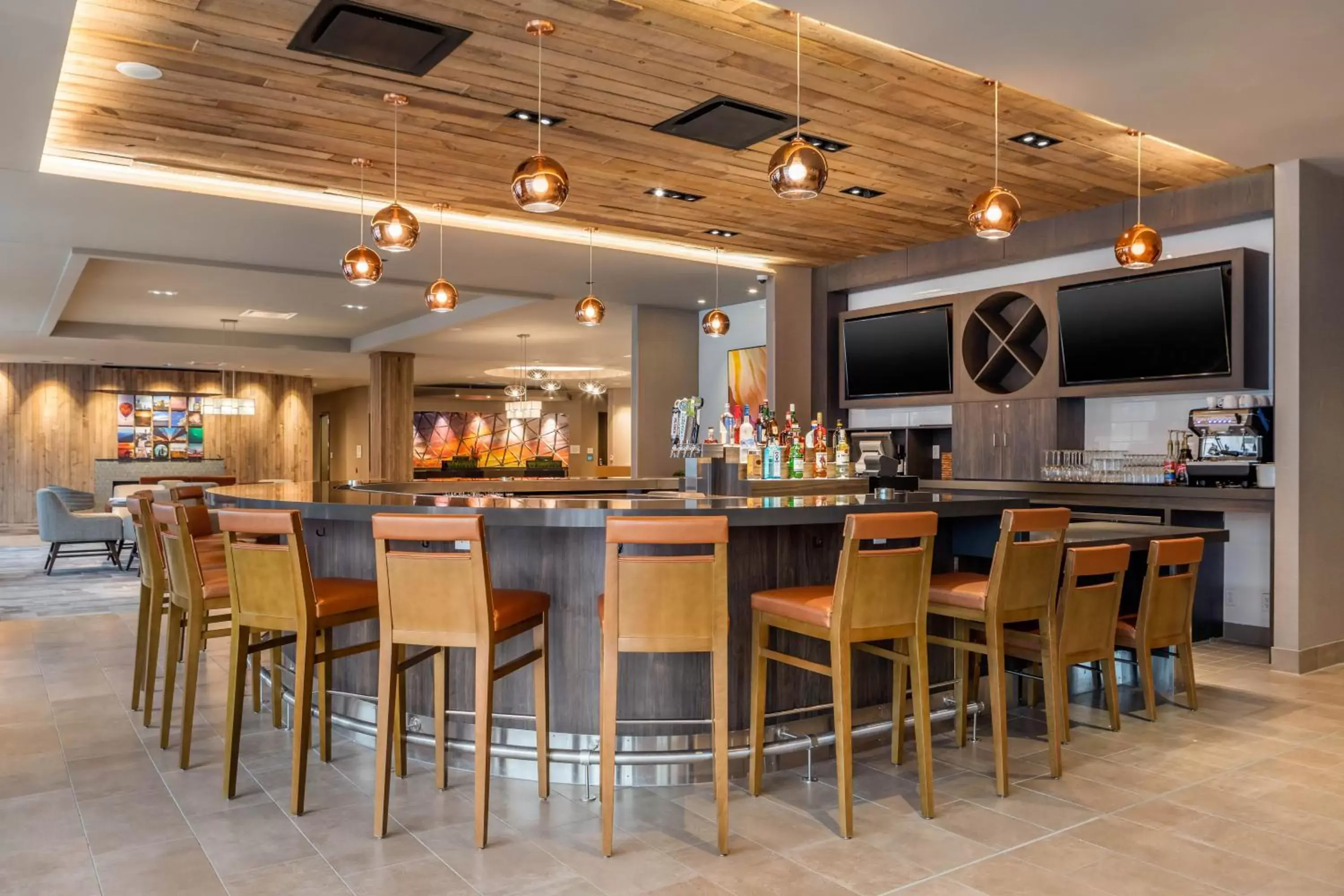 Lounge or bar, Restaurant/Places to Eat in Cambria Hotel Omaha Downtown
