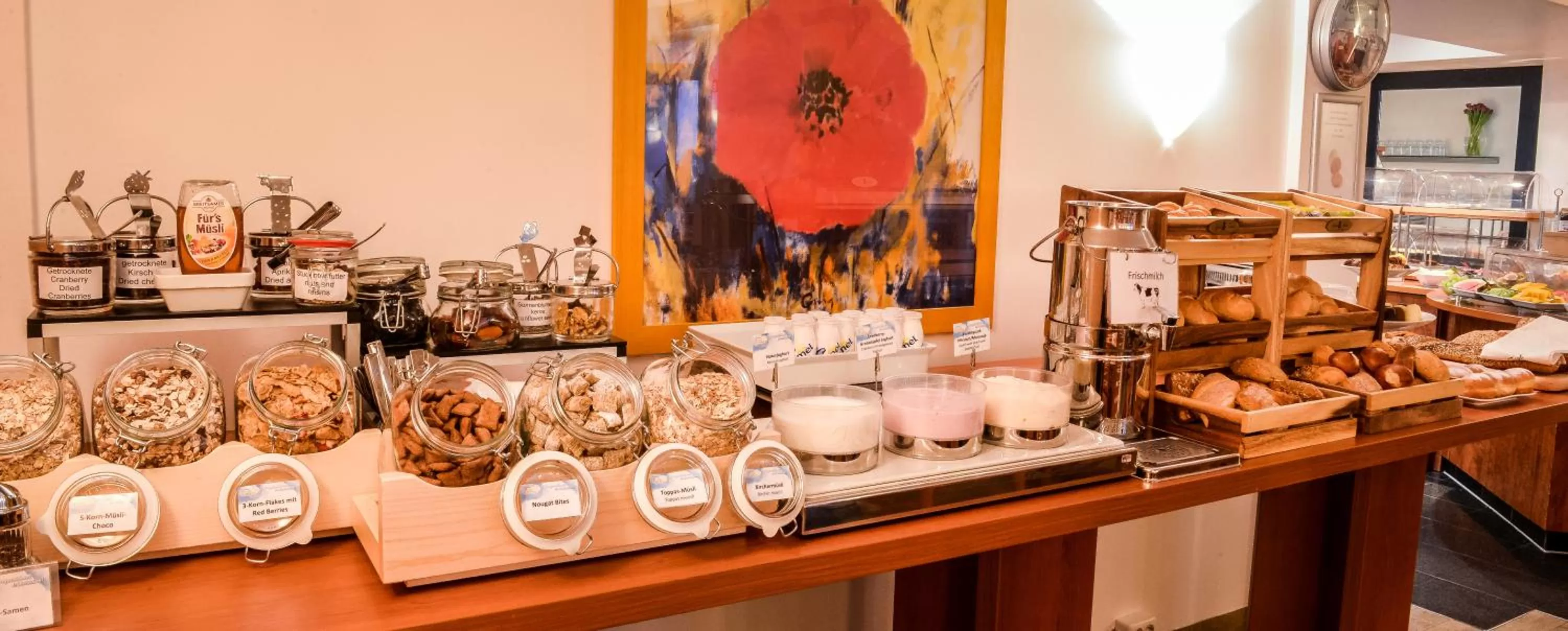 Buffet breakfast in Hotel National Düsseldorf (Superior)