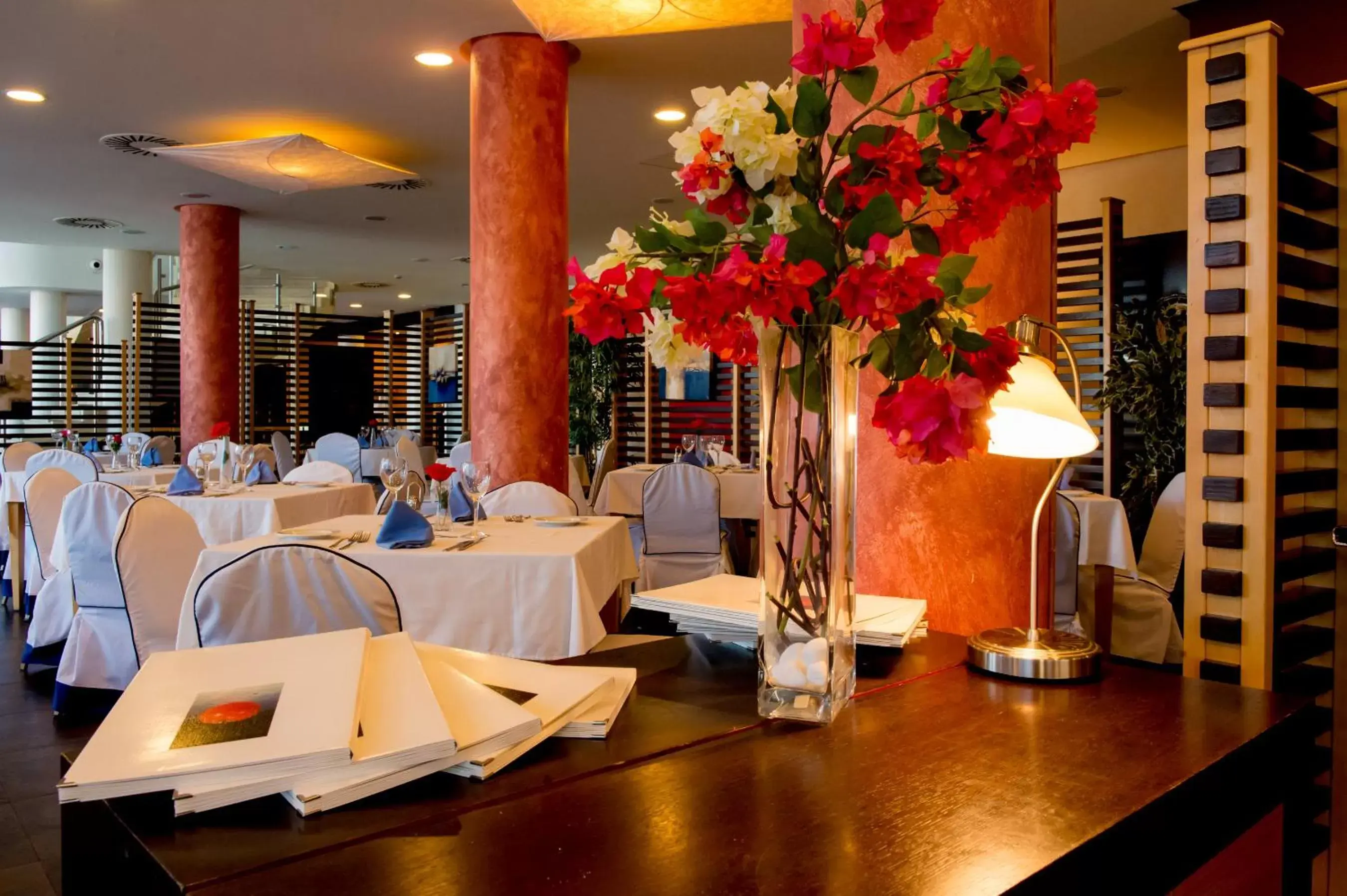Restaurant/Places to Eat in Hotel Bonalba Alicante