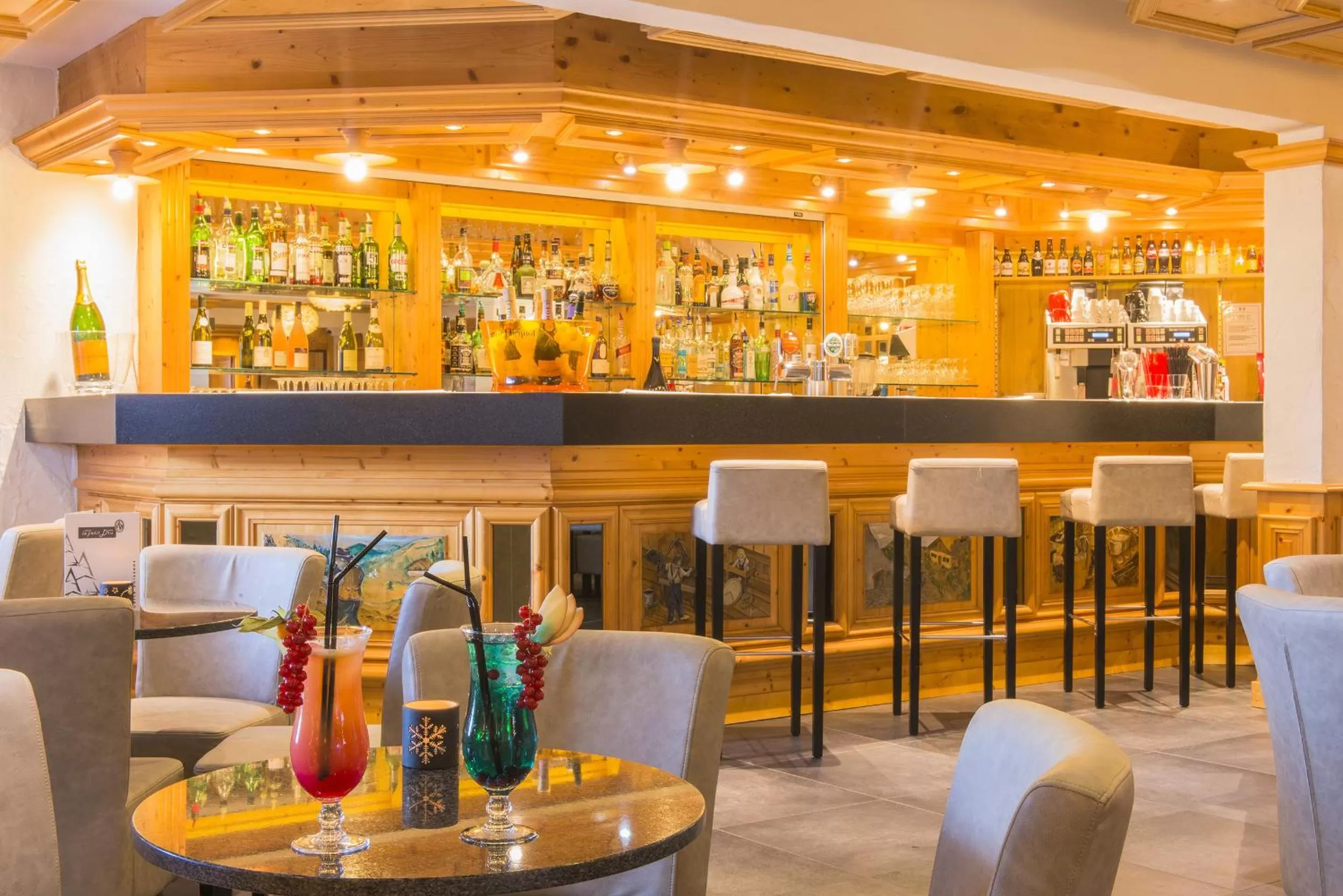 Lounge or bar in Hotel le Petit Dru
