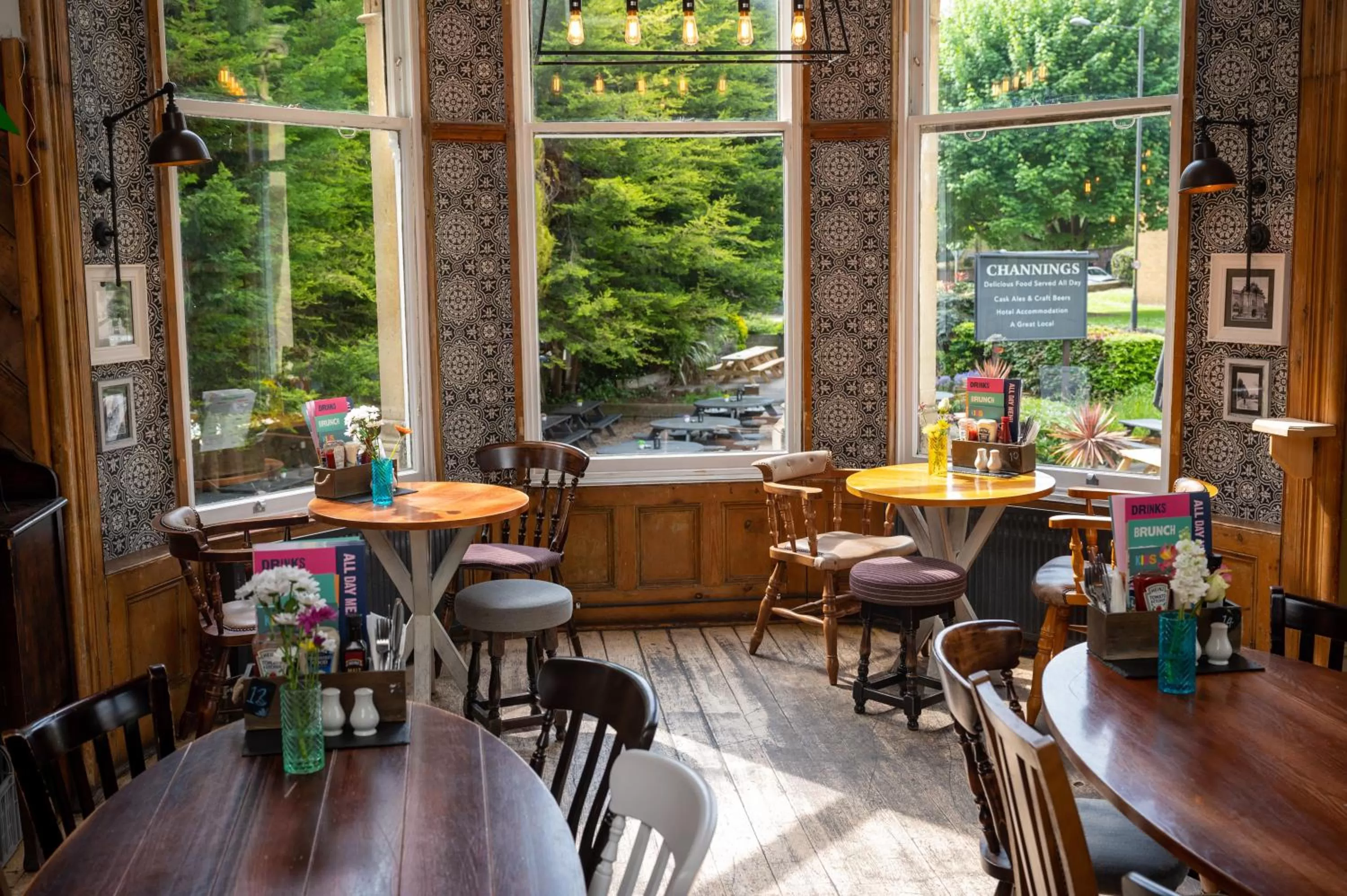 Restaurant/places to eat in Channings Hotel by Greene King Inns