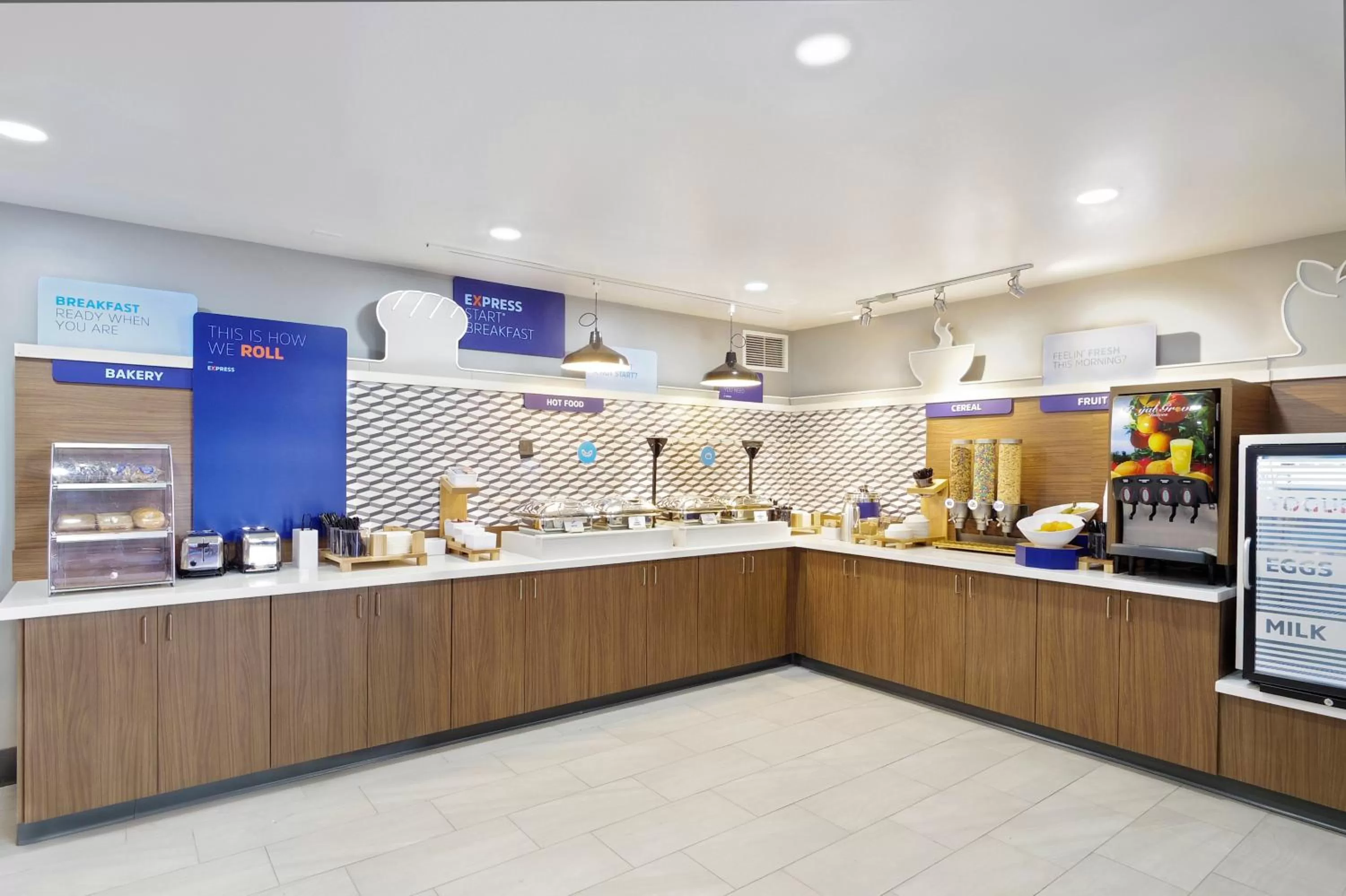 Breakfast in Holiday Inn Express & Suites Phoenix - Tempe by IHG