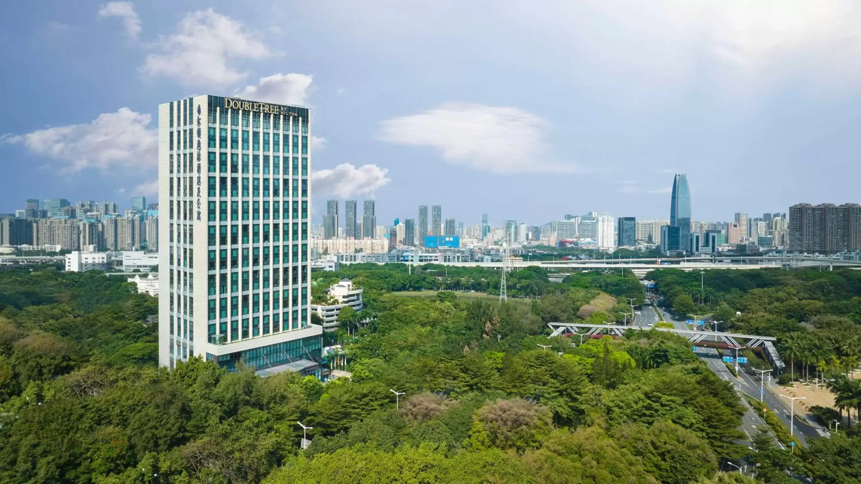 Property building in DoubleTree By Hilton Shenzhen Nanshan Hotel & Residences