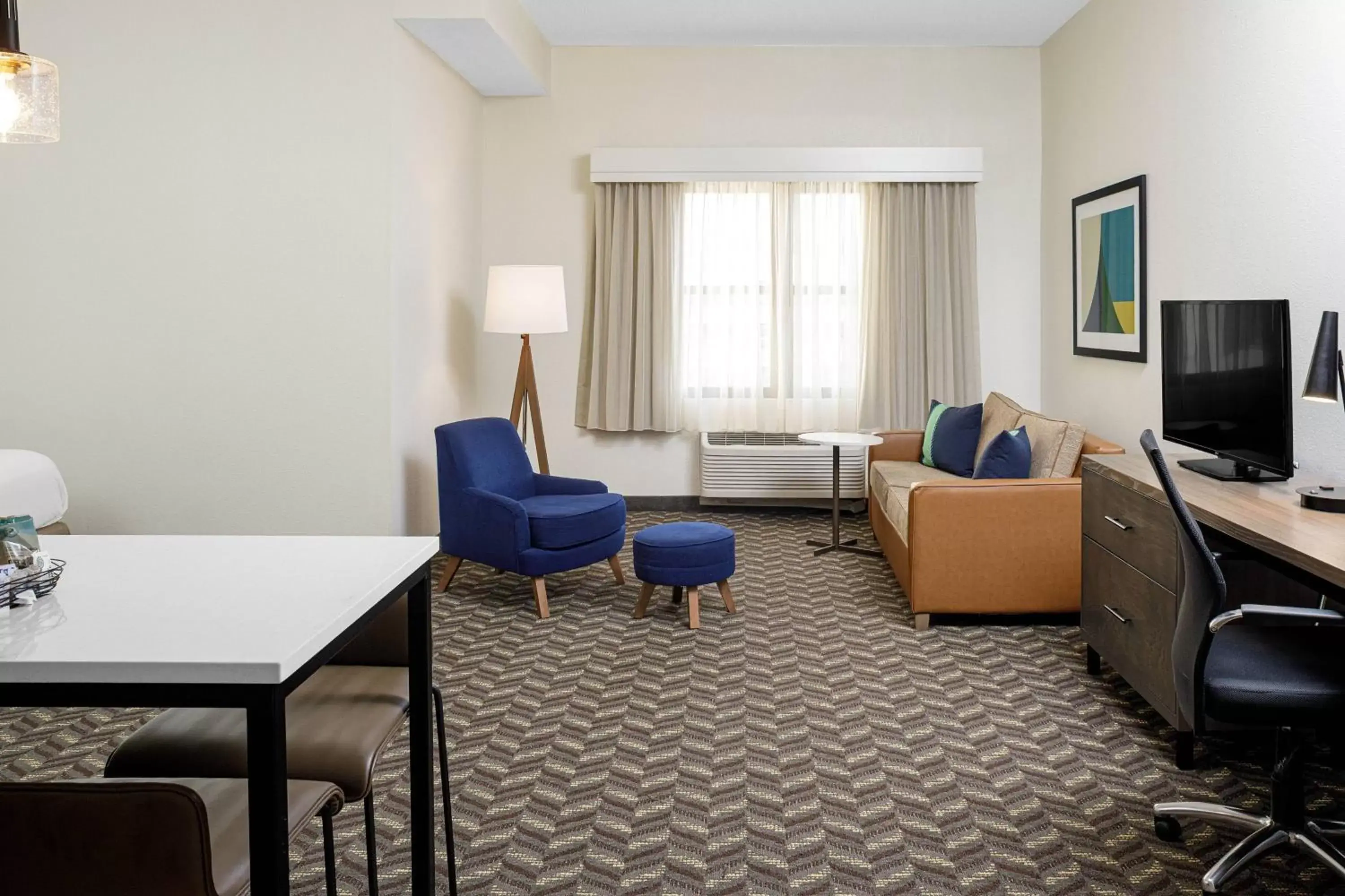 Photo of the whole room, Seating Area in Residence Inn New Rochelle