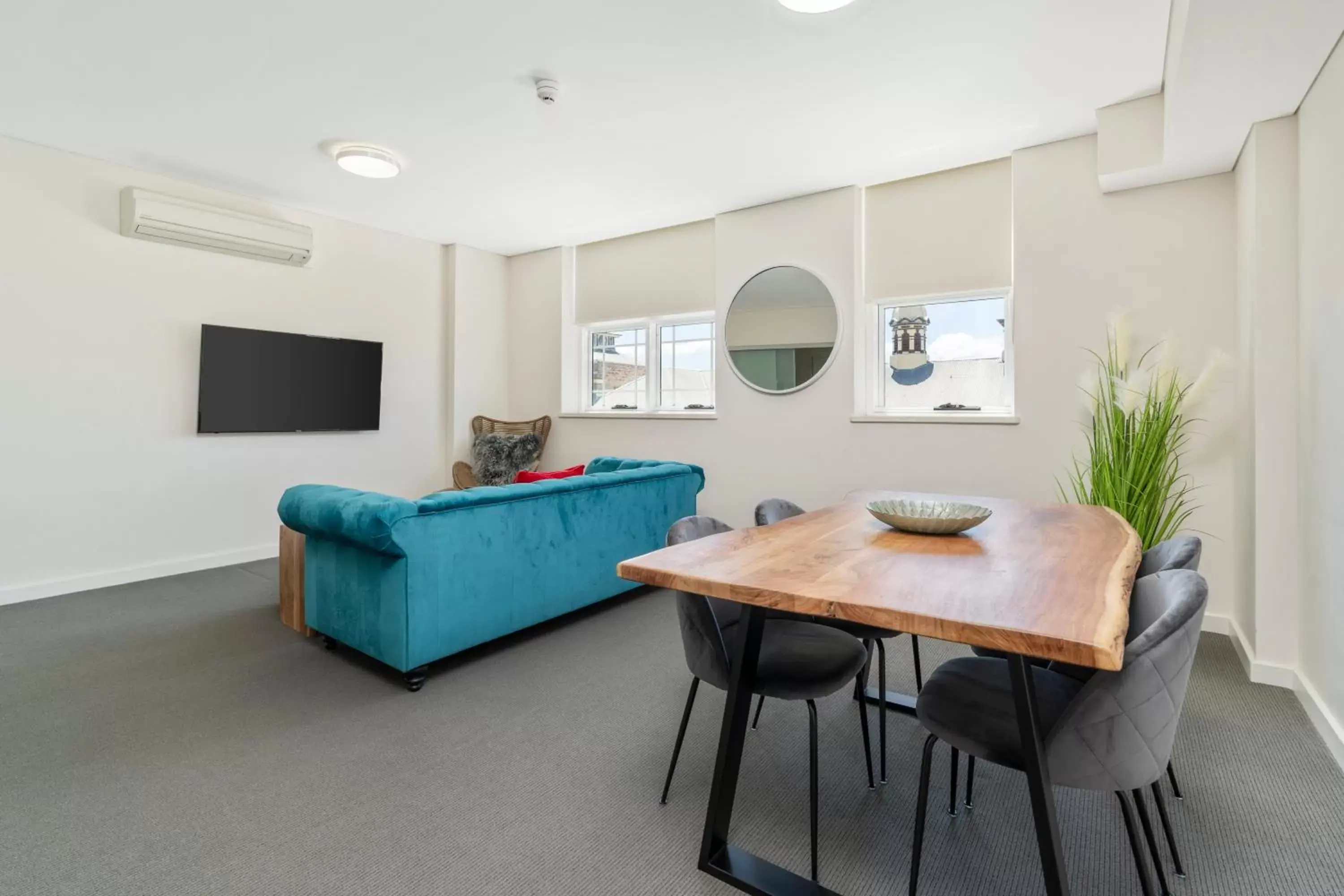 Living room, Dining Area in Terminus Apartment Hotel Newcastle