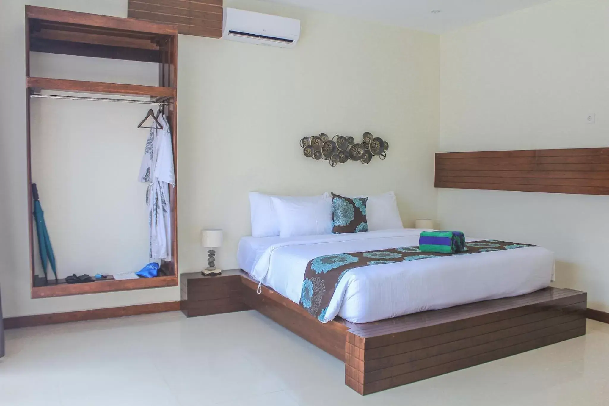 Bedroom, Bed in Taj Maza Sunset Villas