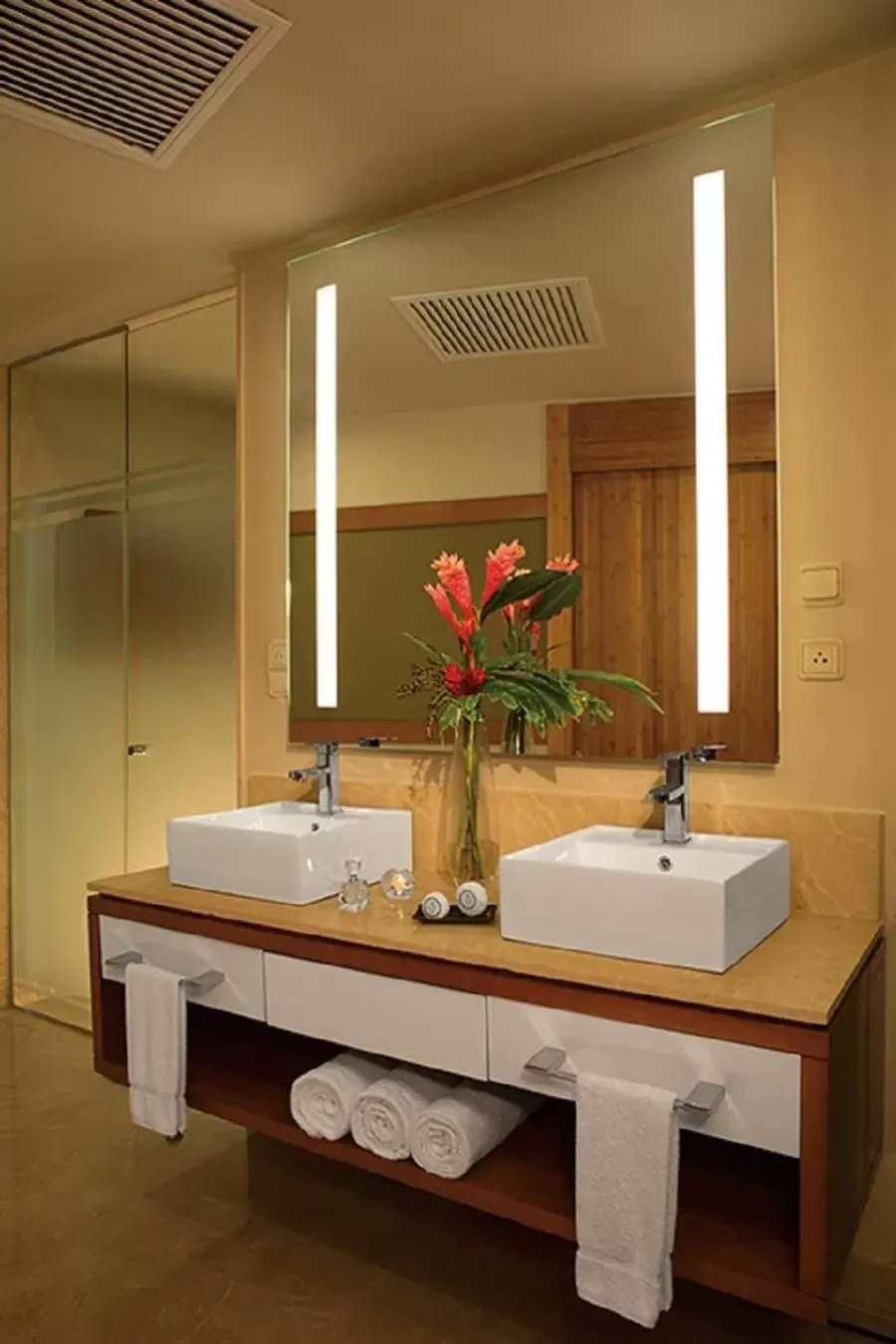 Bathroom in Dreams Onyx Resort & Spa - All Inclusive
