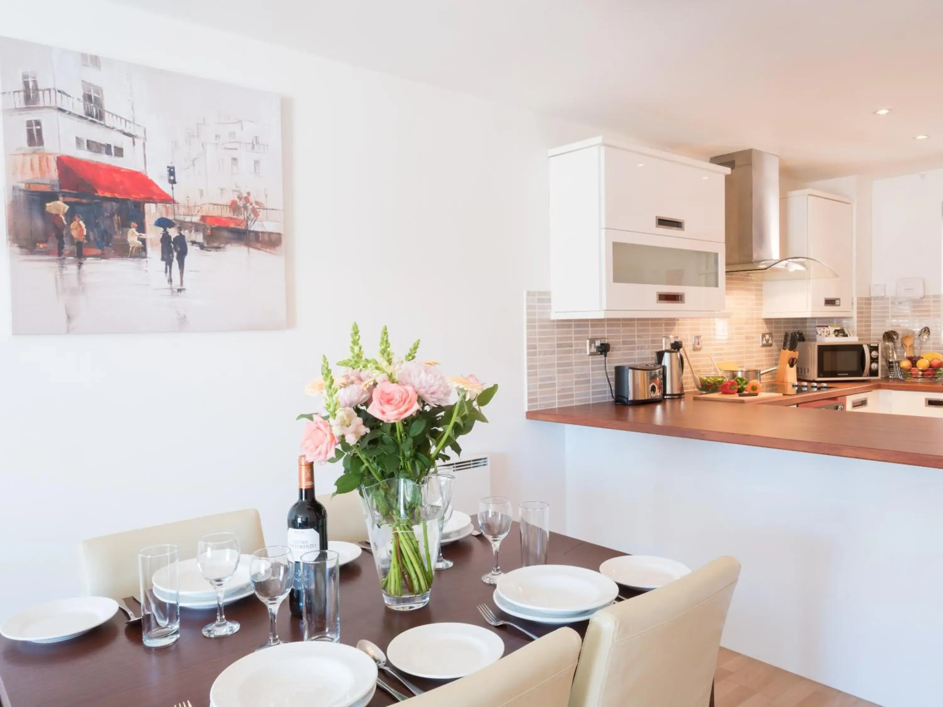 Kitchen or kitchenette in Base Serviced Apartments - Duke Street