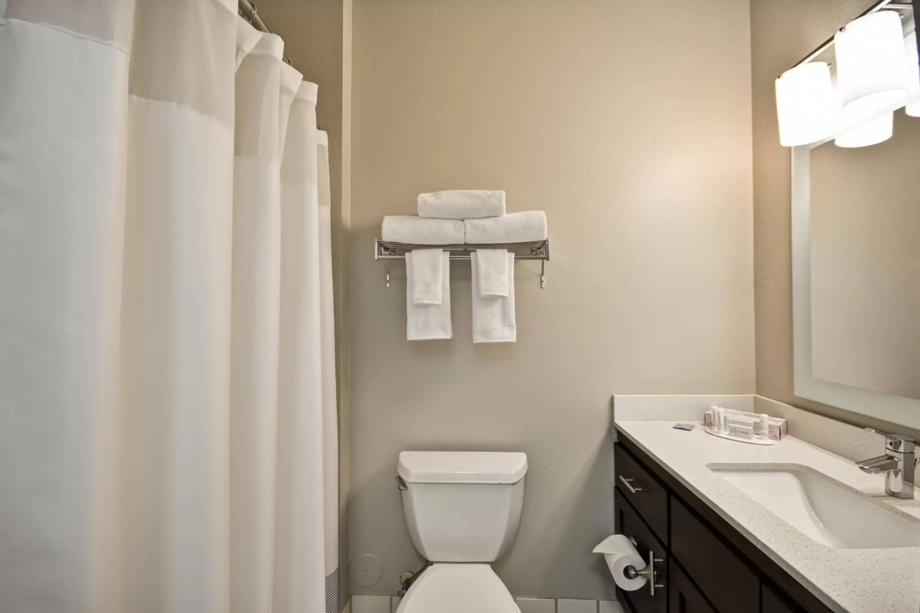 Bathroom in TownePlace Suites Sioux Falls