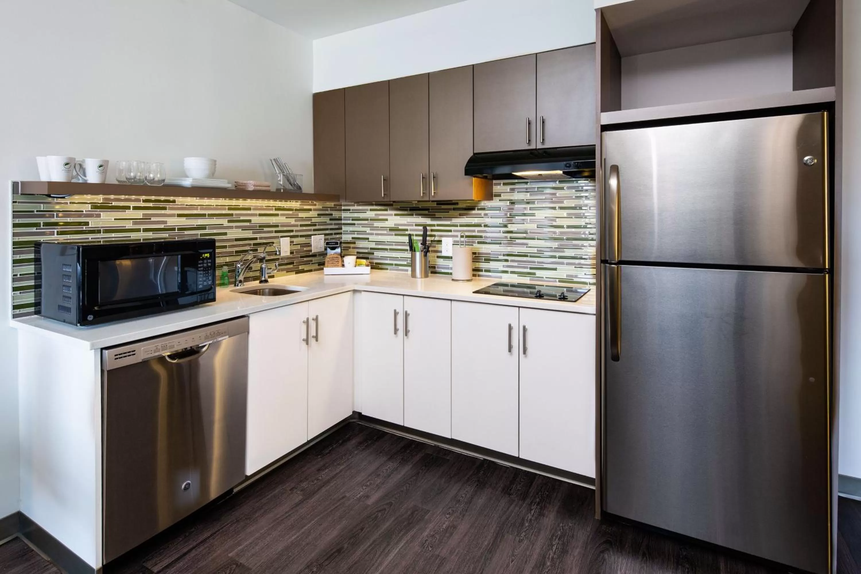 Kitchen or kitchenette in Element Harrison-Newark