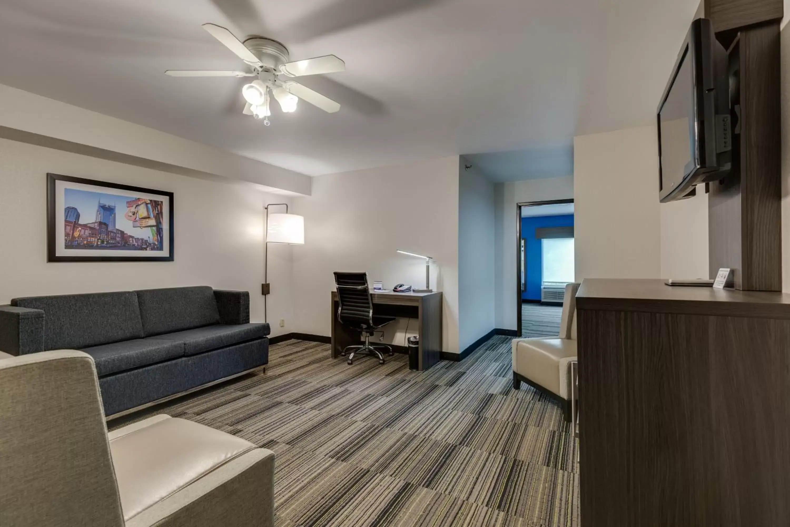 Seating Area in Alexis Inn and Suites Hotel