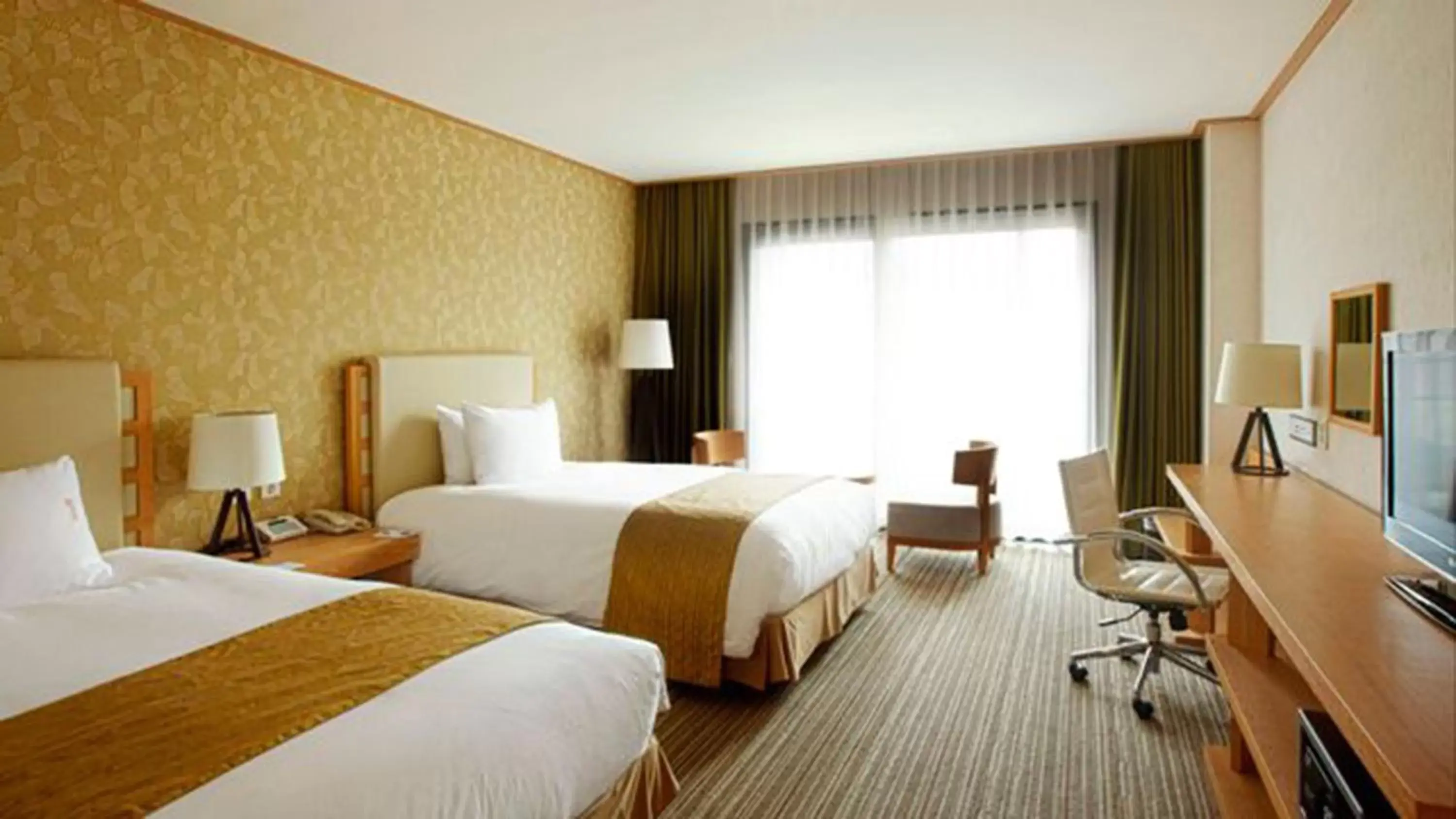 Photo of the whole room, Bed in Holiday Inn Resort Alpensia Pyeongchang, an IHG Hotel