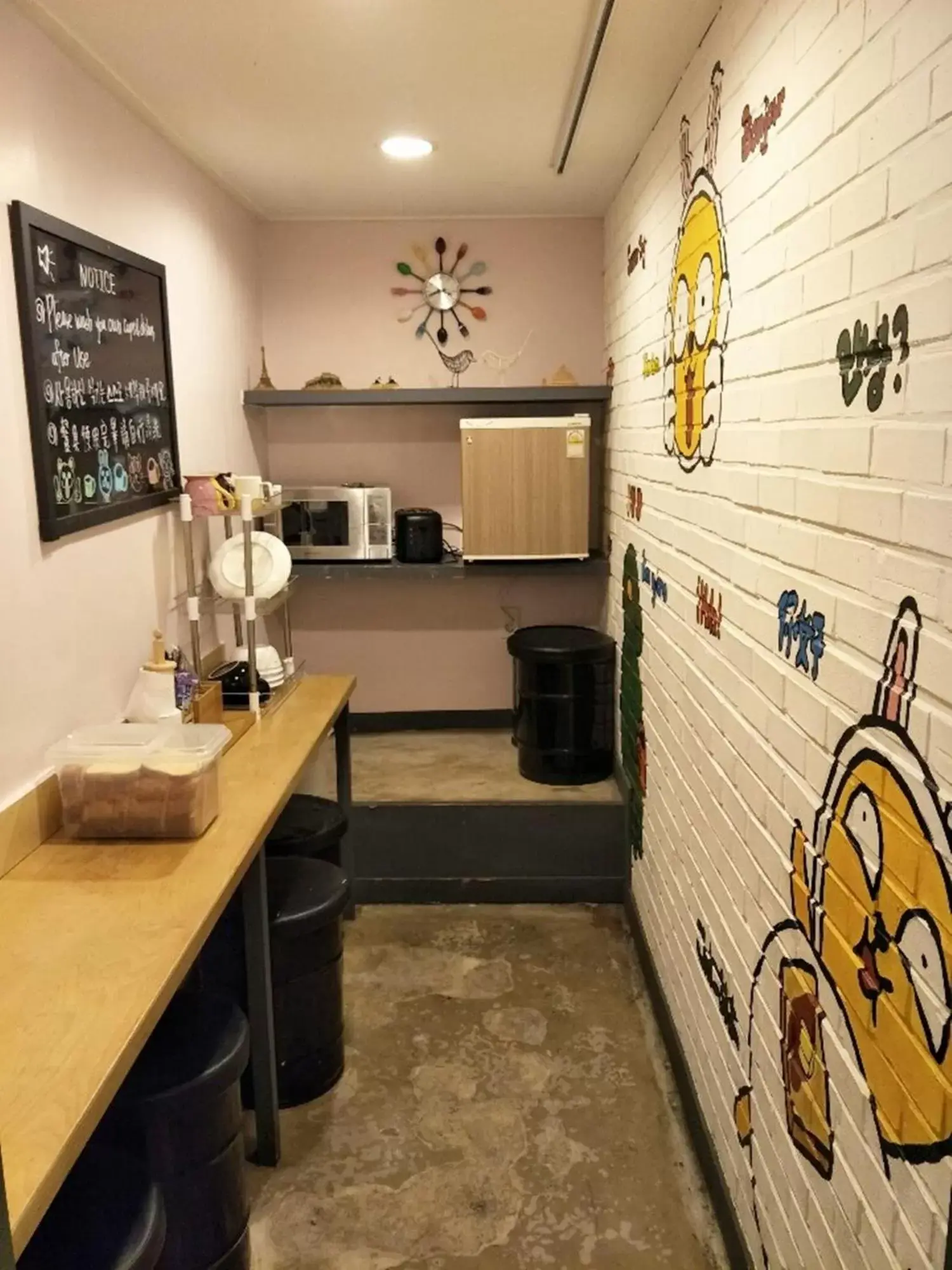 Restaurant/places to eat, Kitchen/Kitchenette in Hostel Seoul