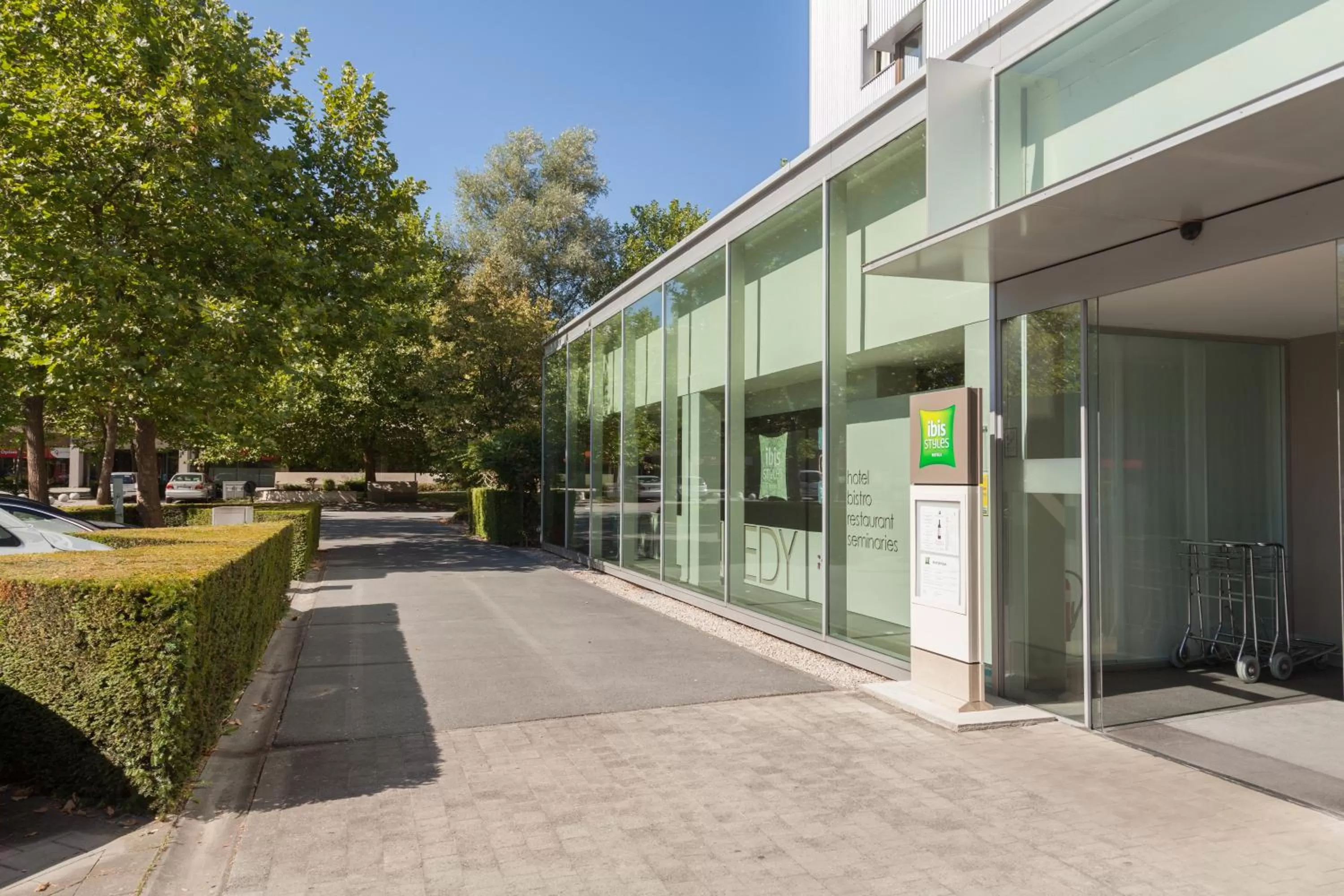 Facade/entrance in ibis Styles Kortrijk Expo