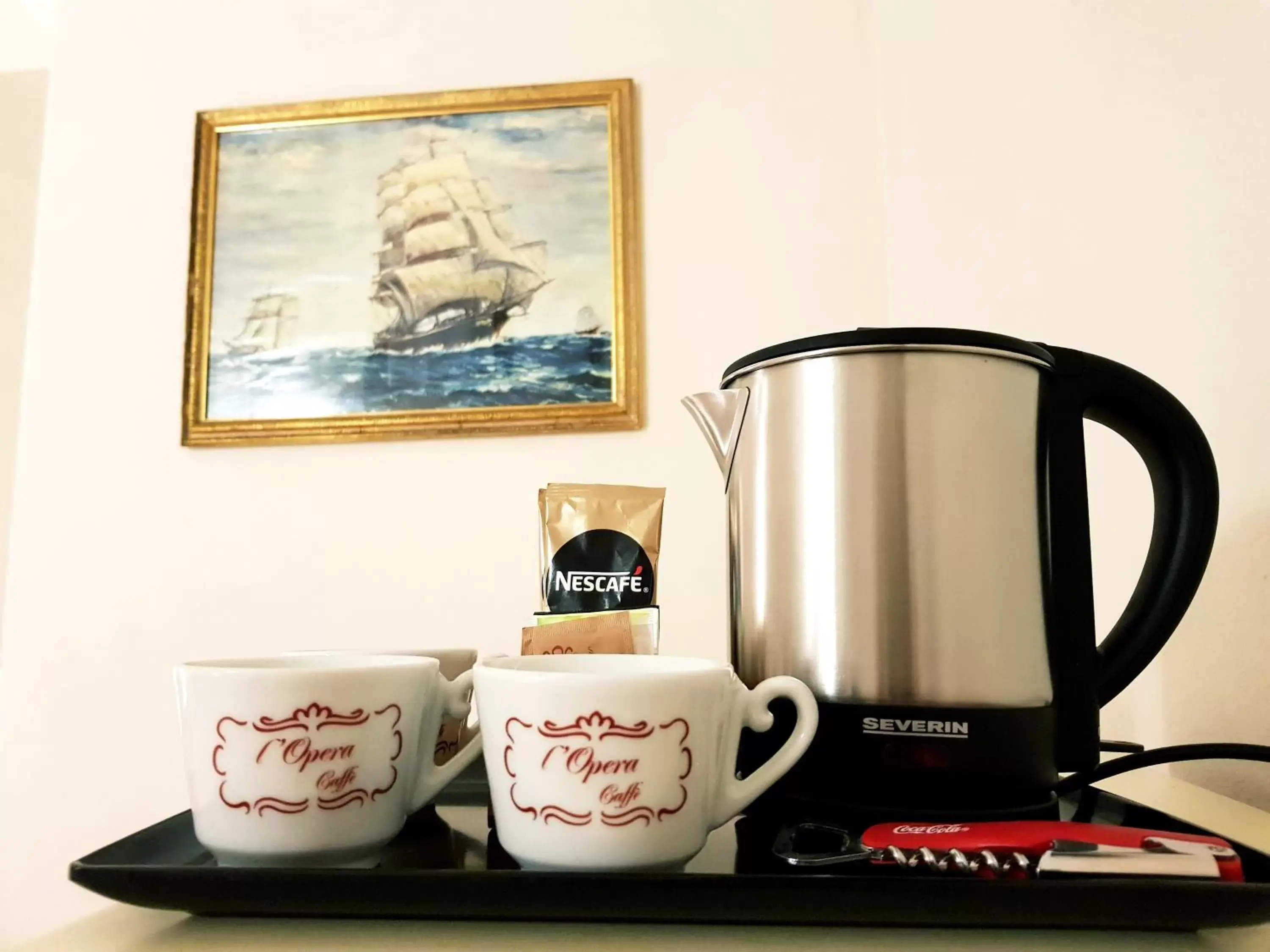 Coffee/tea facilities in Lady Luna B&B