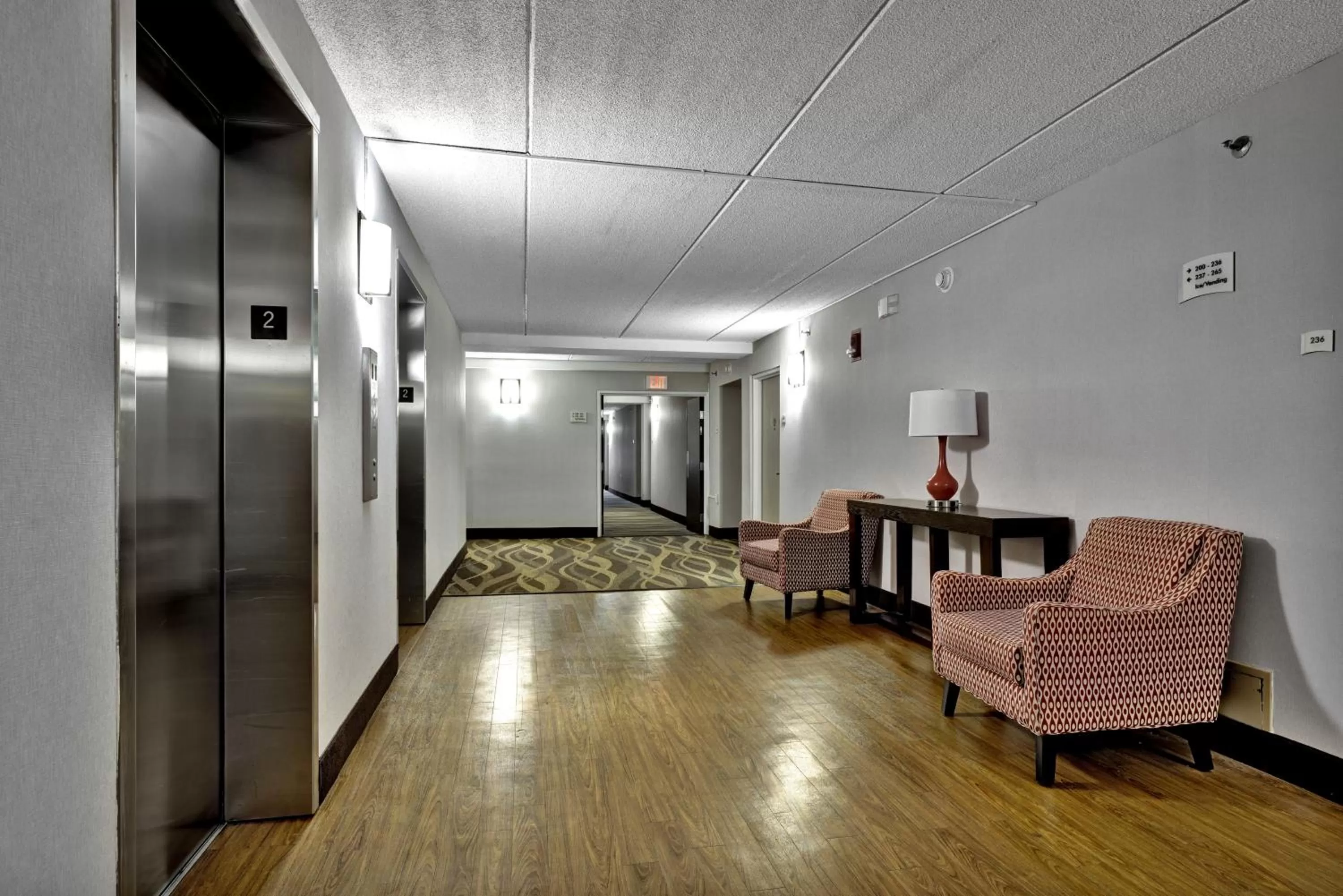 Seating area in Quality Hotel & Suites At The Falls