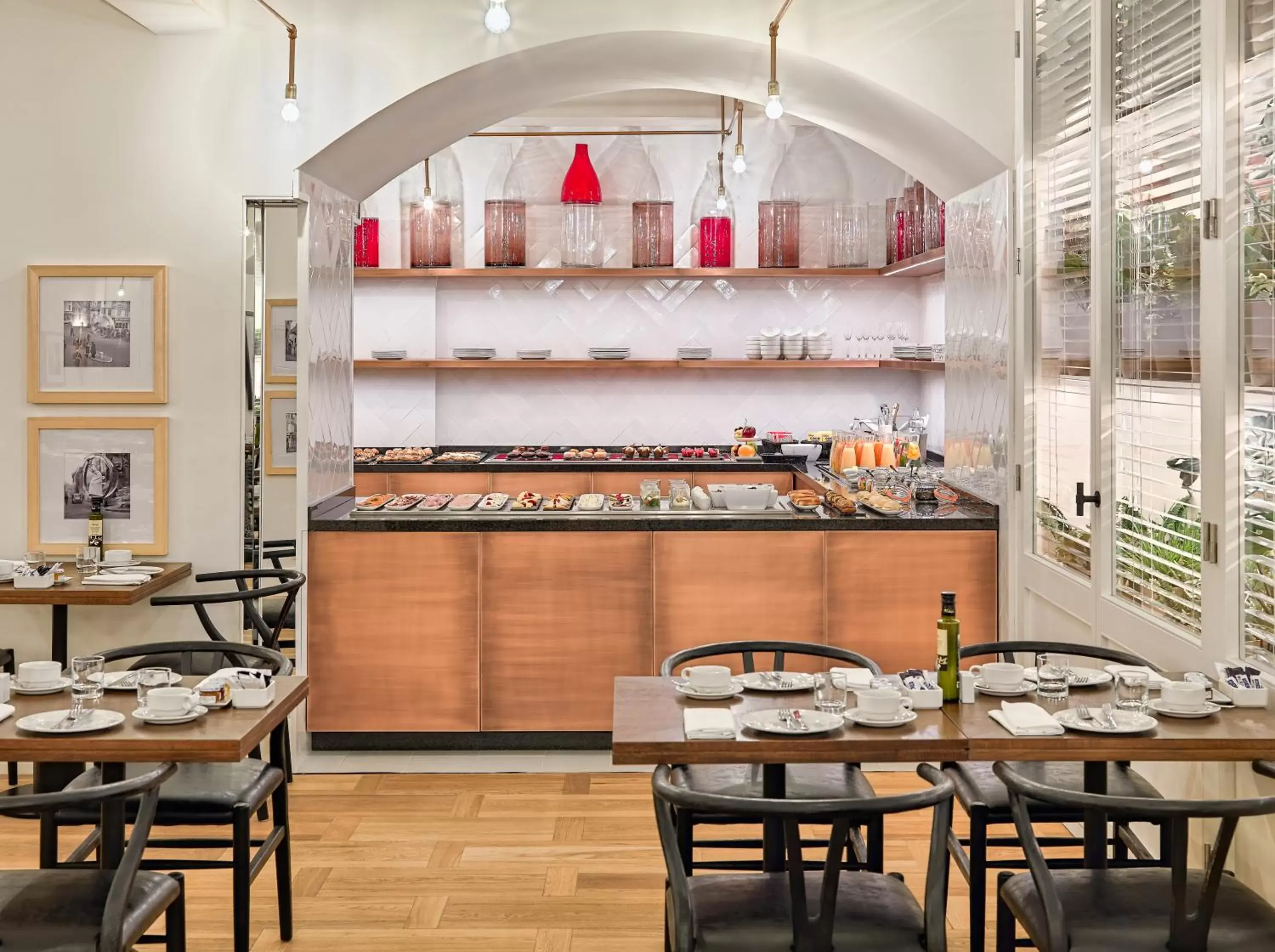 Restaurant/places to eat in H10 Cubik 4* Sup Restaurant/places to eat in H10 Cubik 4* Sup