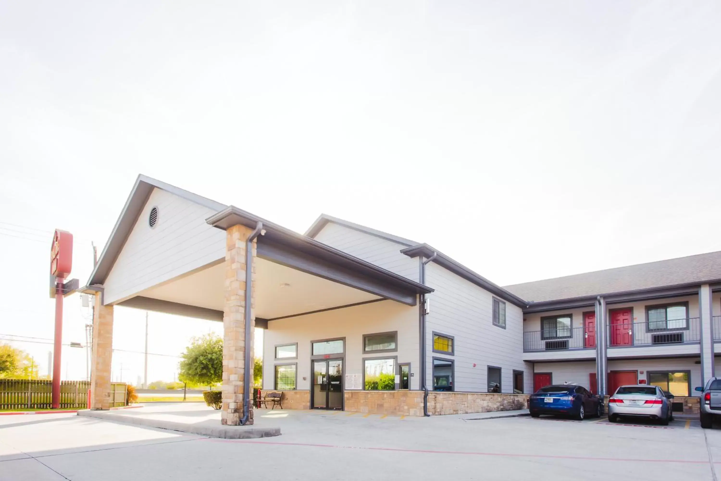 Facade/entrance, Property Building in Palace Inn and Suites Baytown