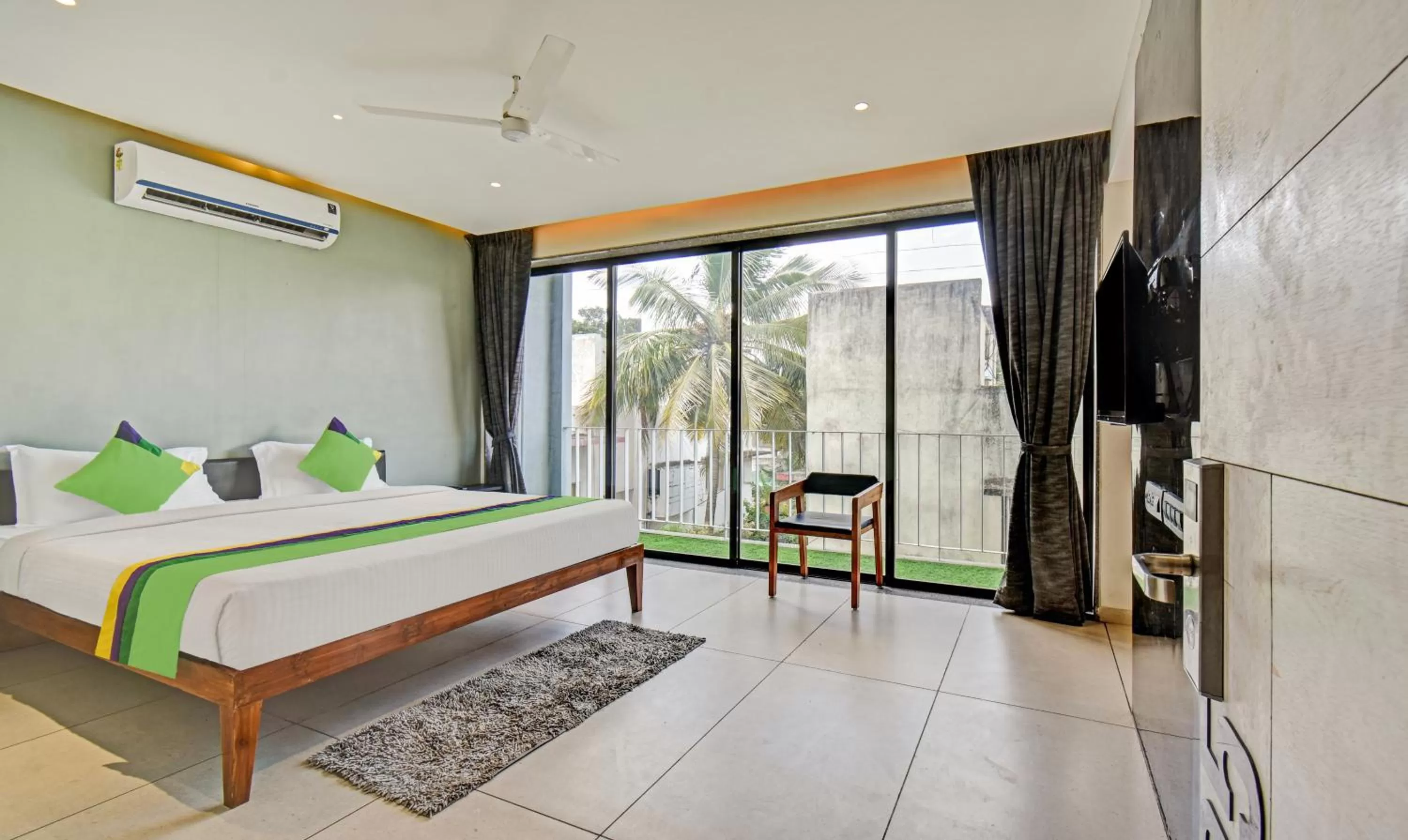 Bedroom, Bed in Treebo Aroma Executive