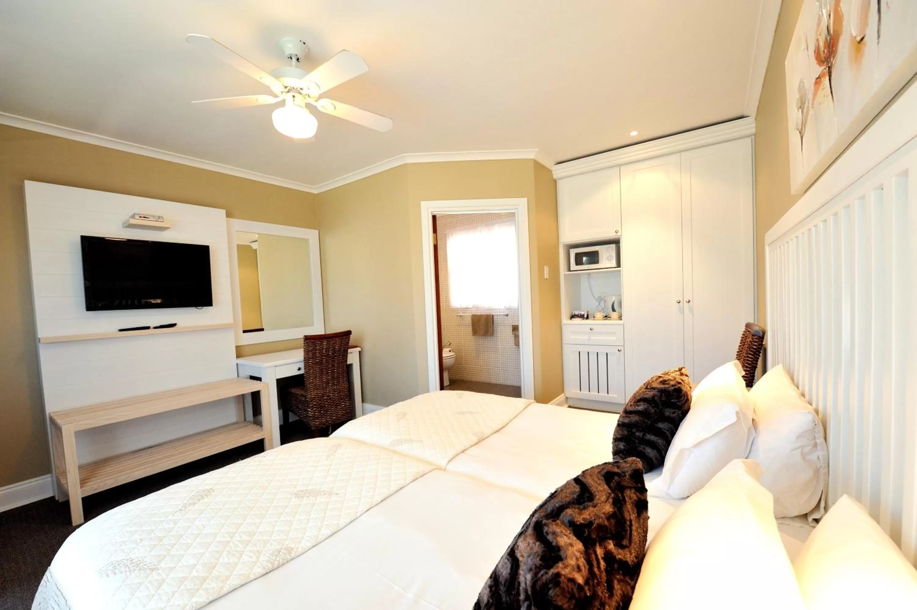 Bedroom, Bed in Beachwalk Bed and Breakfast - #Solar Energy #No Loadshedding