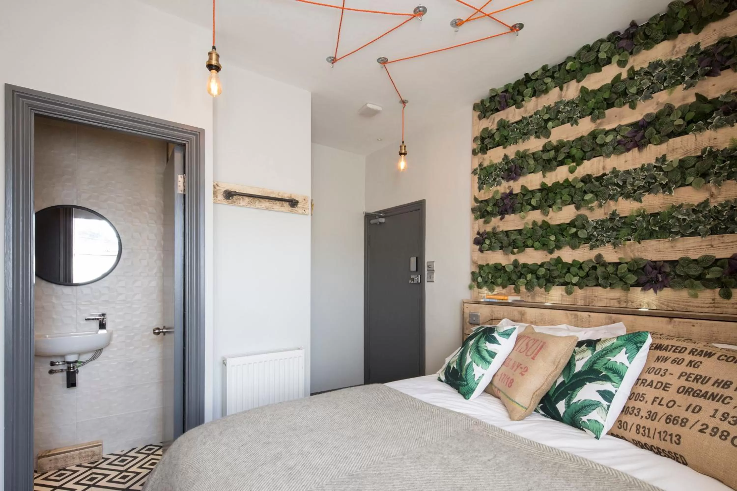 Bed in One Broad Street