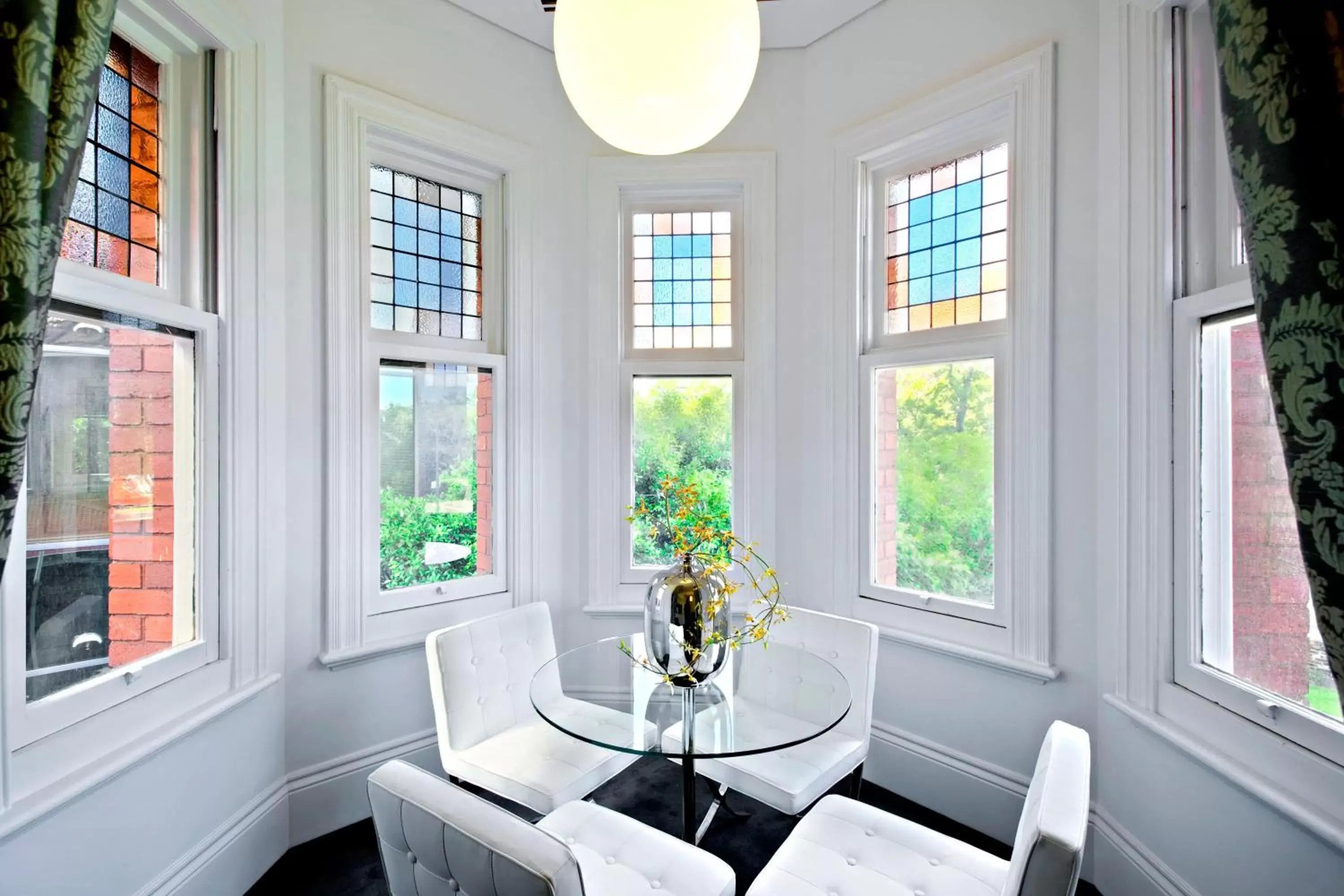 Dining Area in Seasons Heritage Melbourne