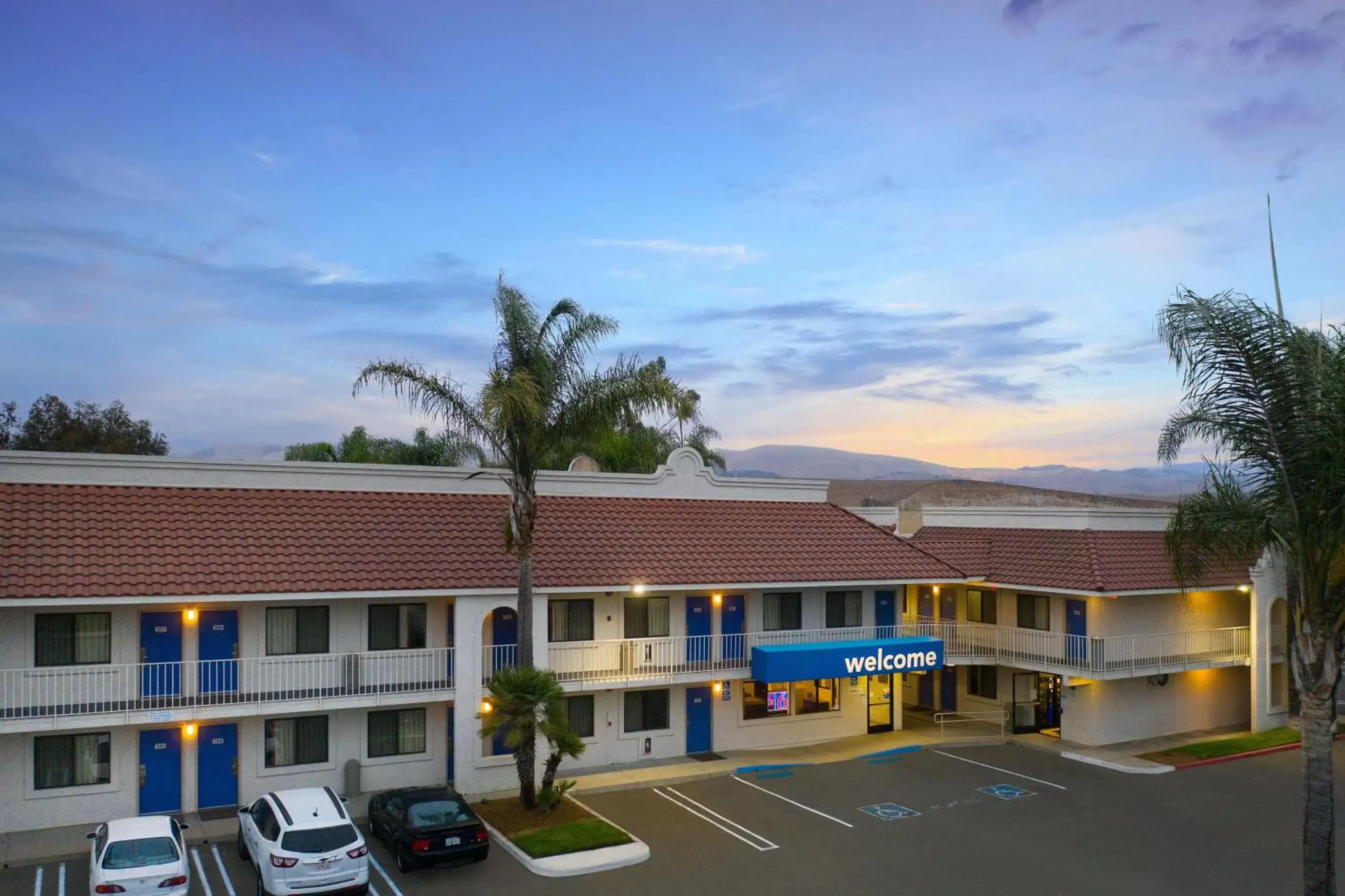 Property Building in Motel 6-Santa Maria, CA - North