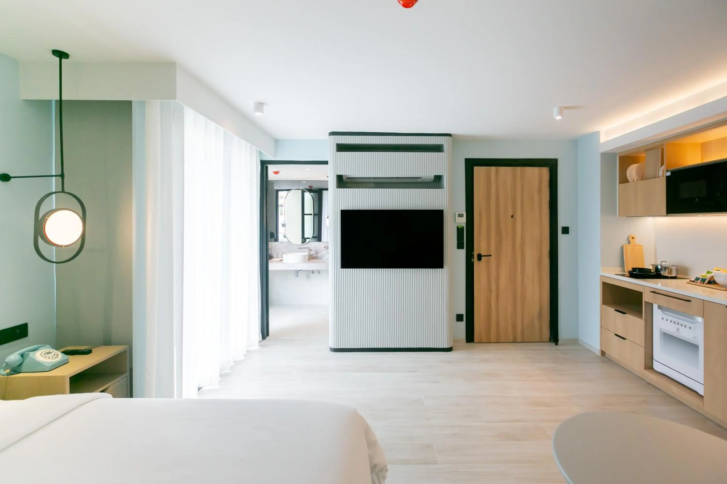 Photo of the whole room, Bed in The SACHA Apart-Hotel Thonglor