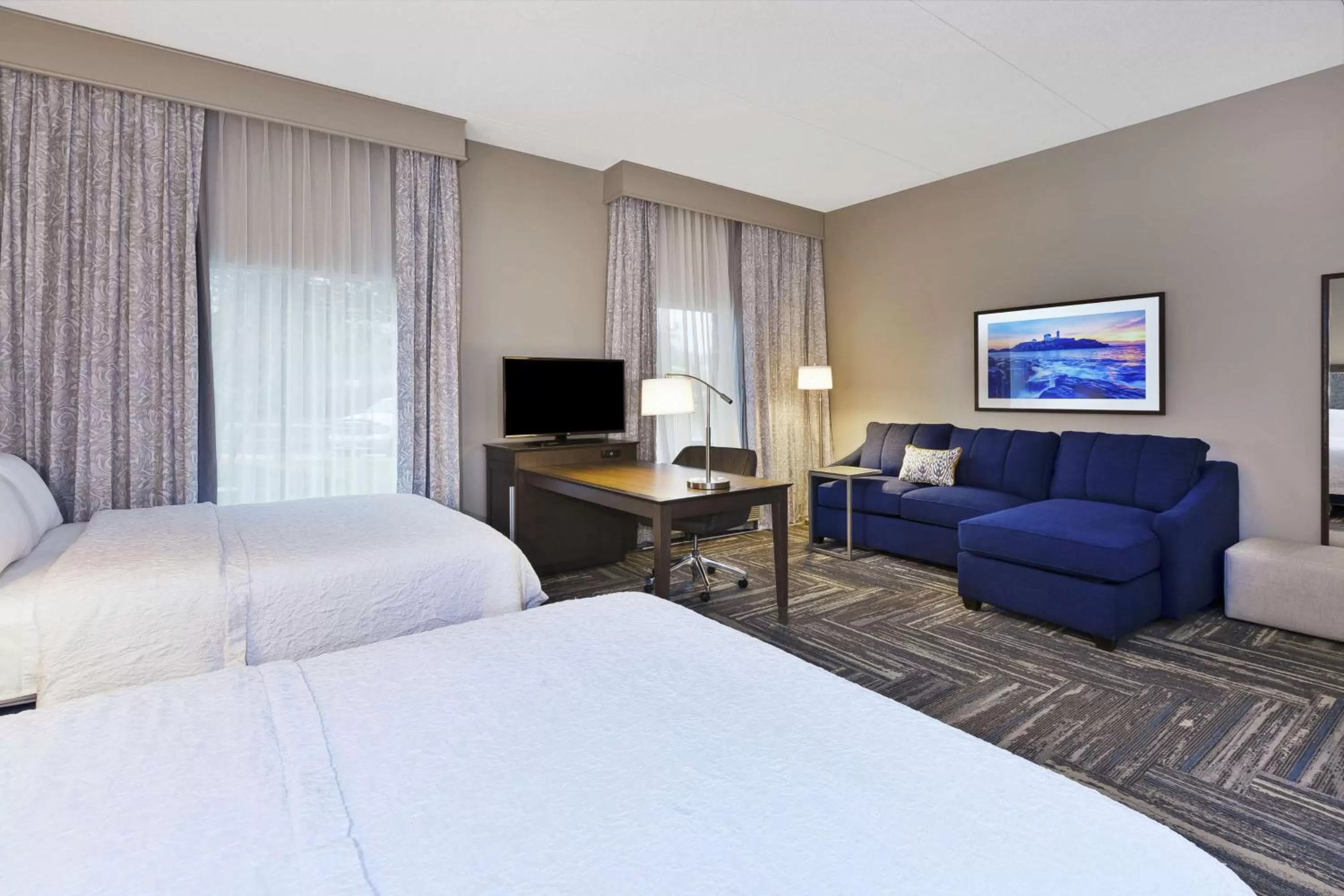 Bed in Hampton Inn & Suites Wells-Ogunquit