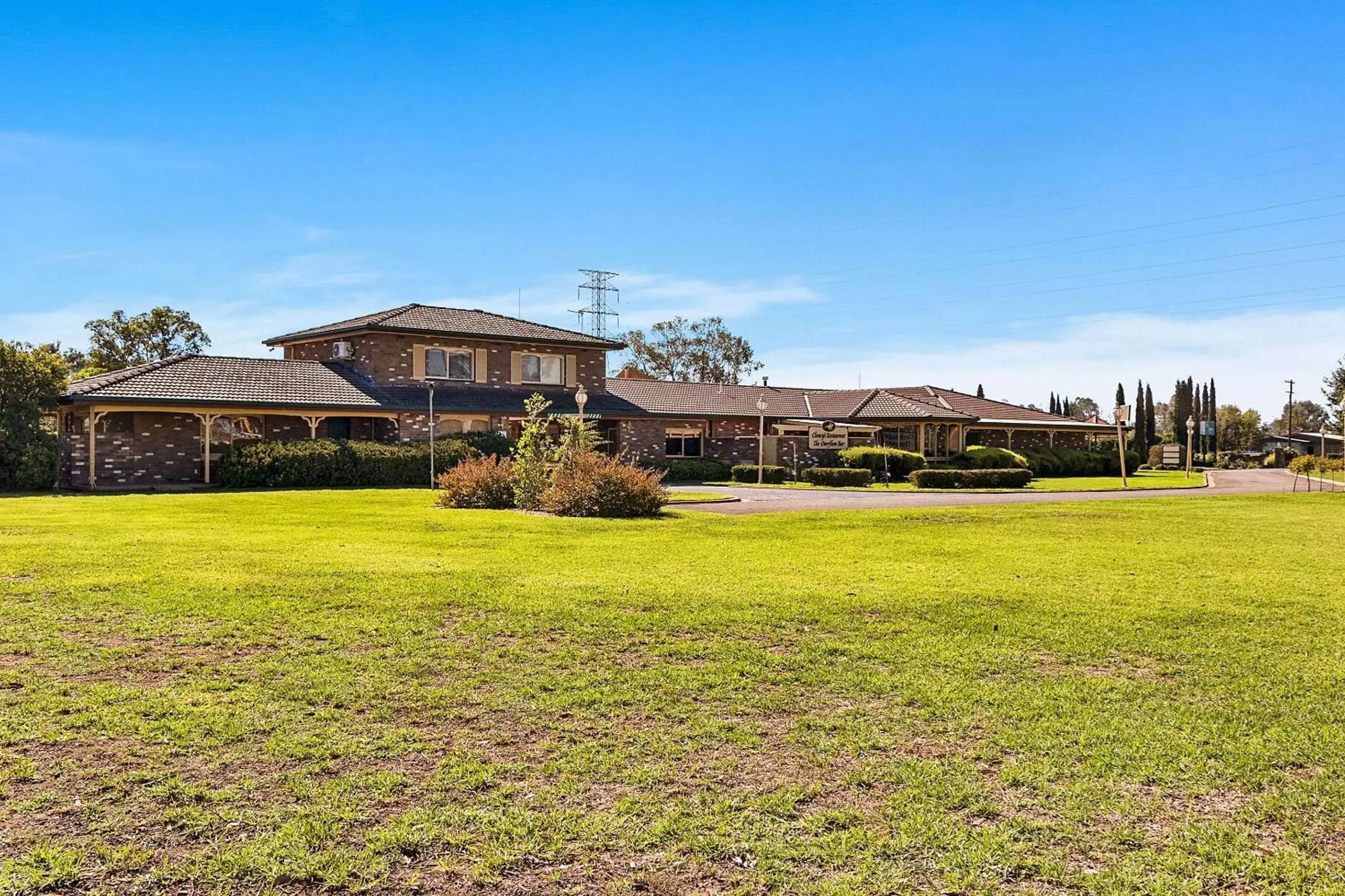 Property Building in Quality Inn Carriage House