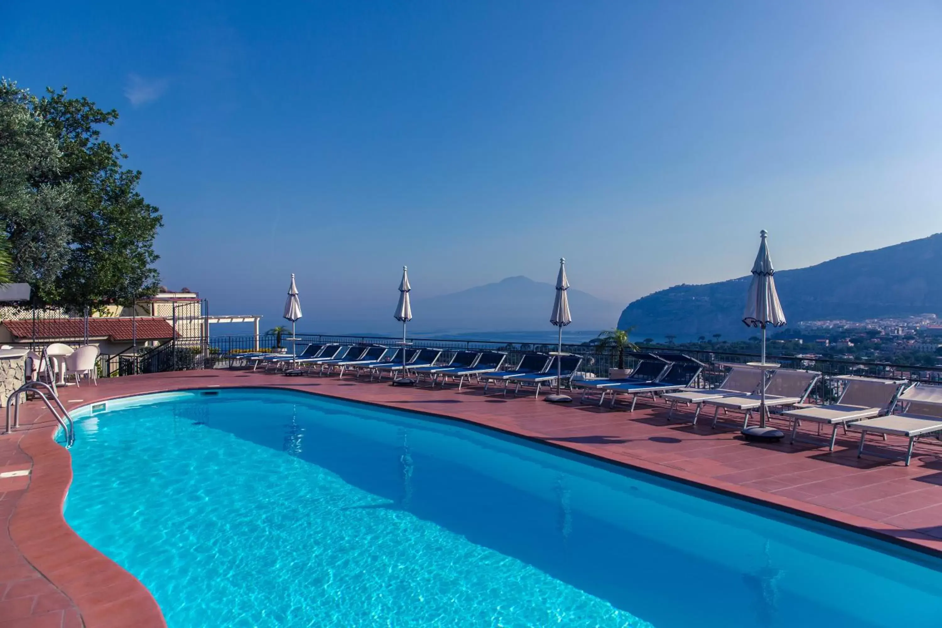 Pool view, Swimming Pool in Hotel Cristina