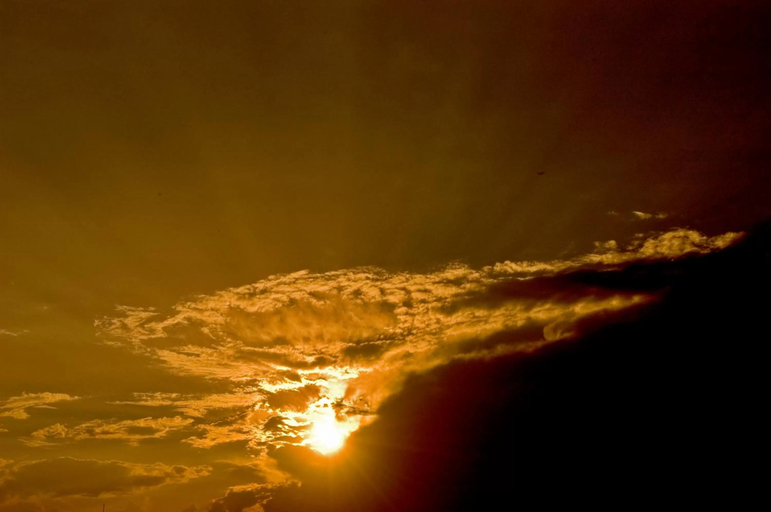 Sunset in Apart Hotel Best