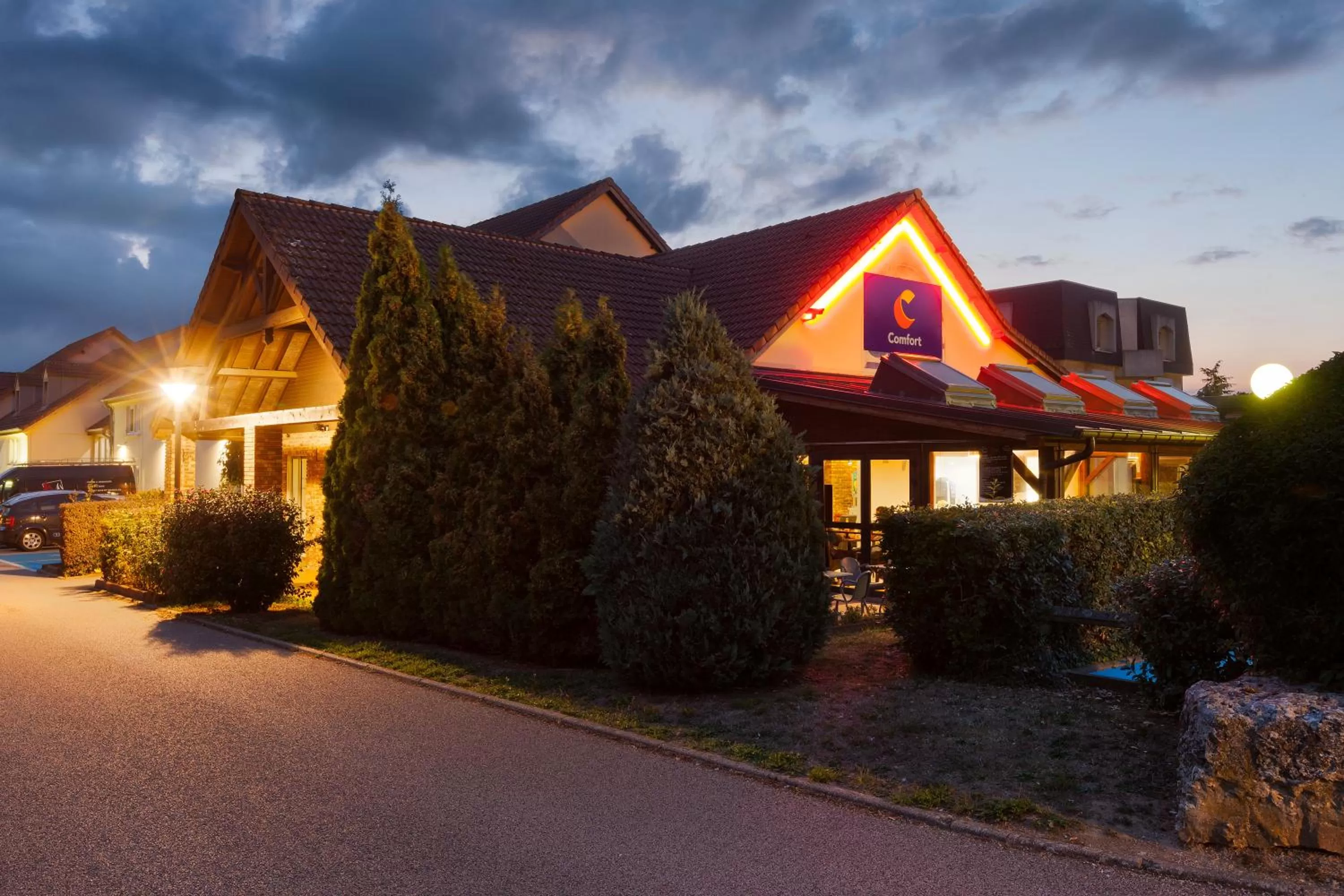 Property building in Comfort Hotel Evreux