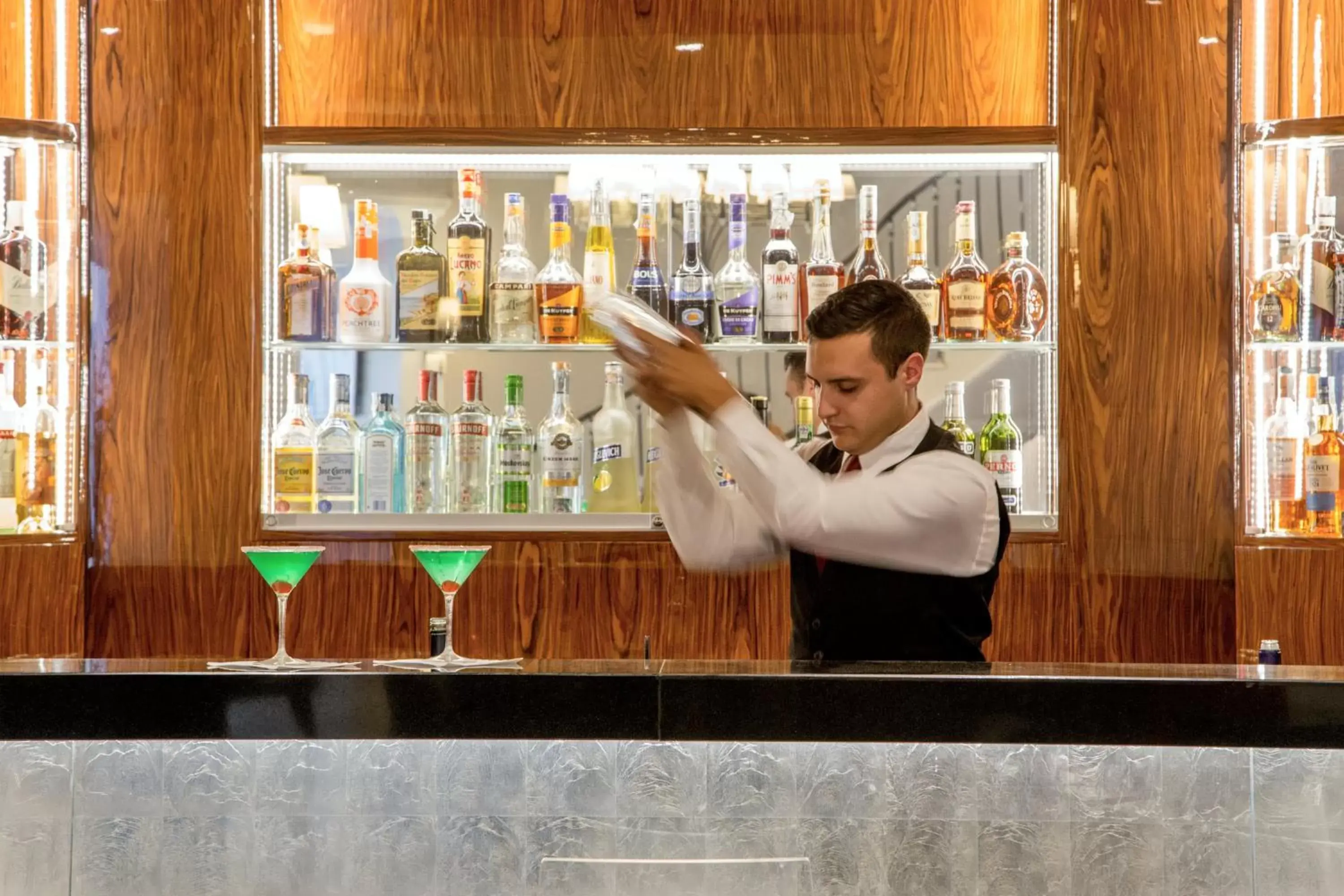 Staff, Lounge/Bar in Hotel Cristoforo Colombo